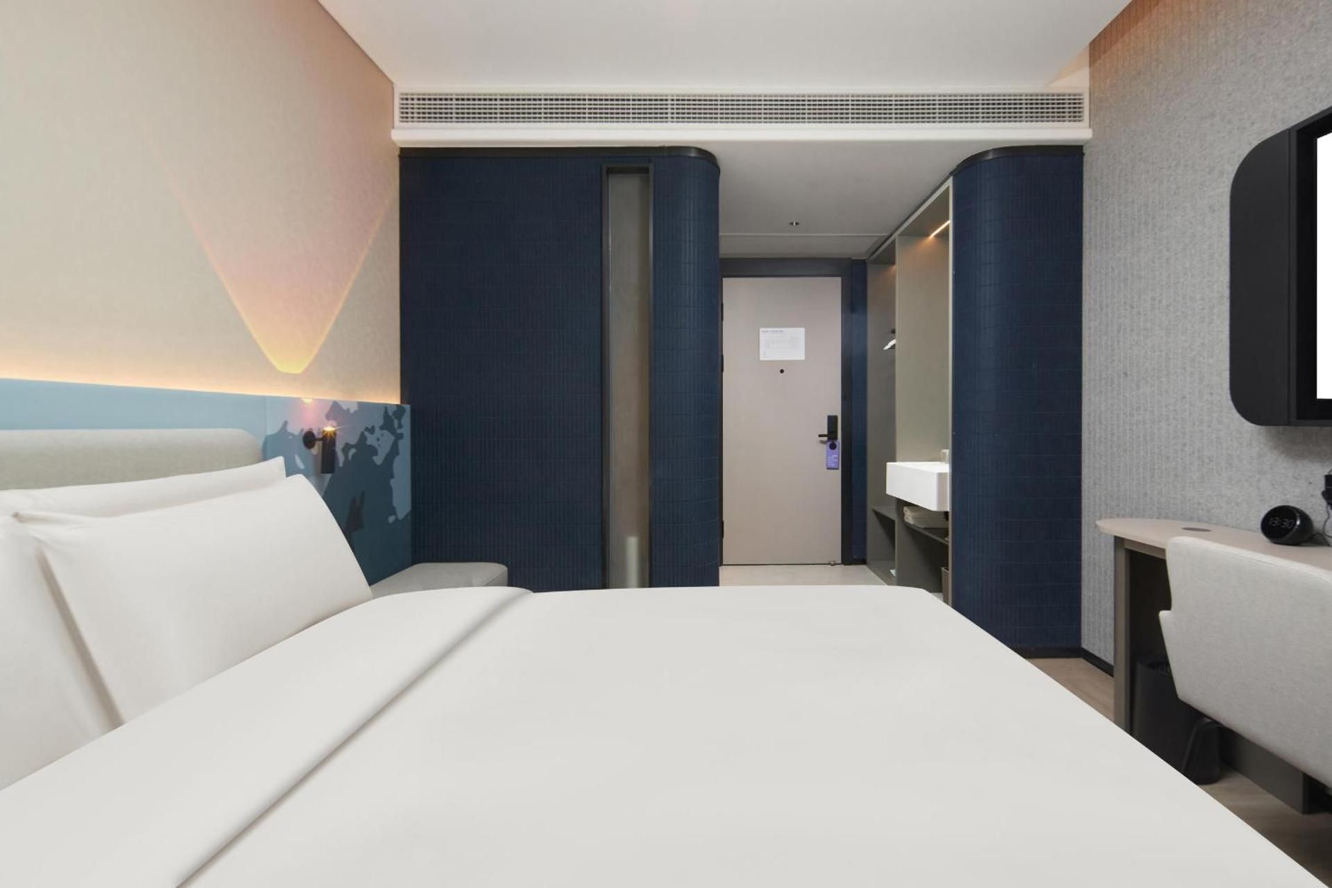 Light Double Room