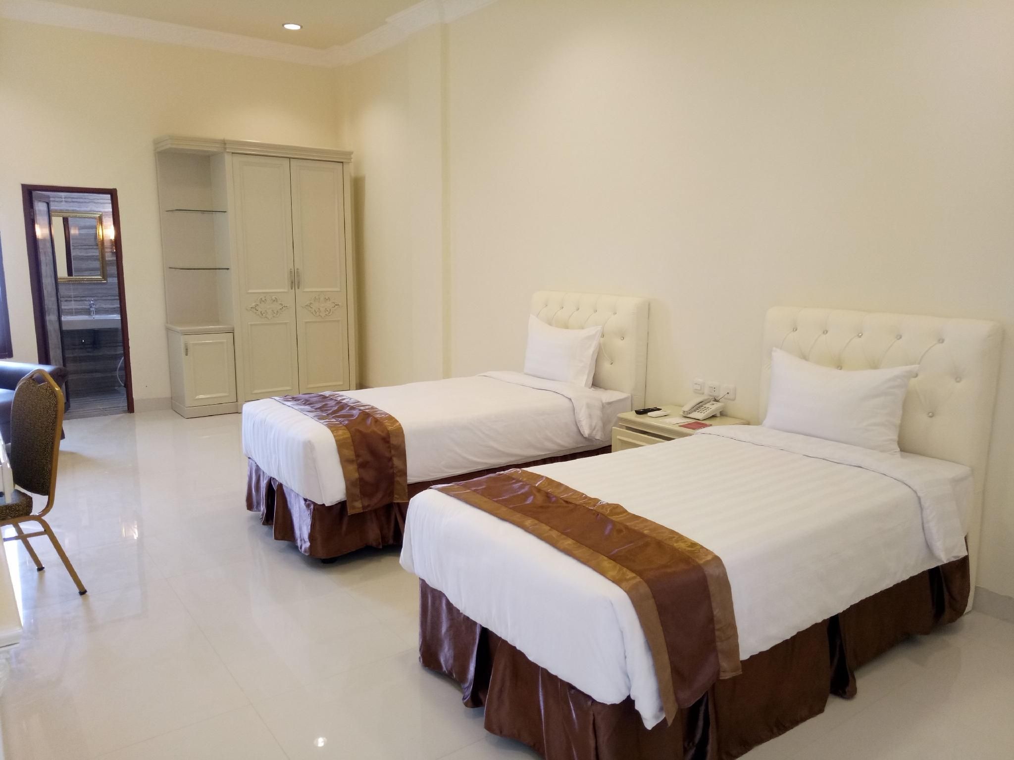 Superior Twin Room