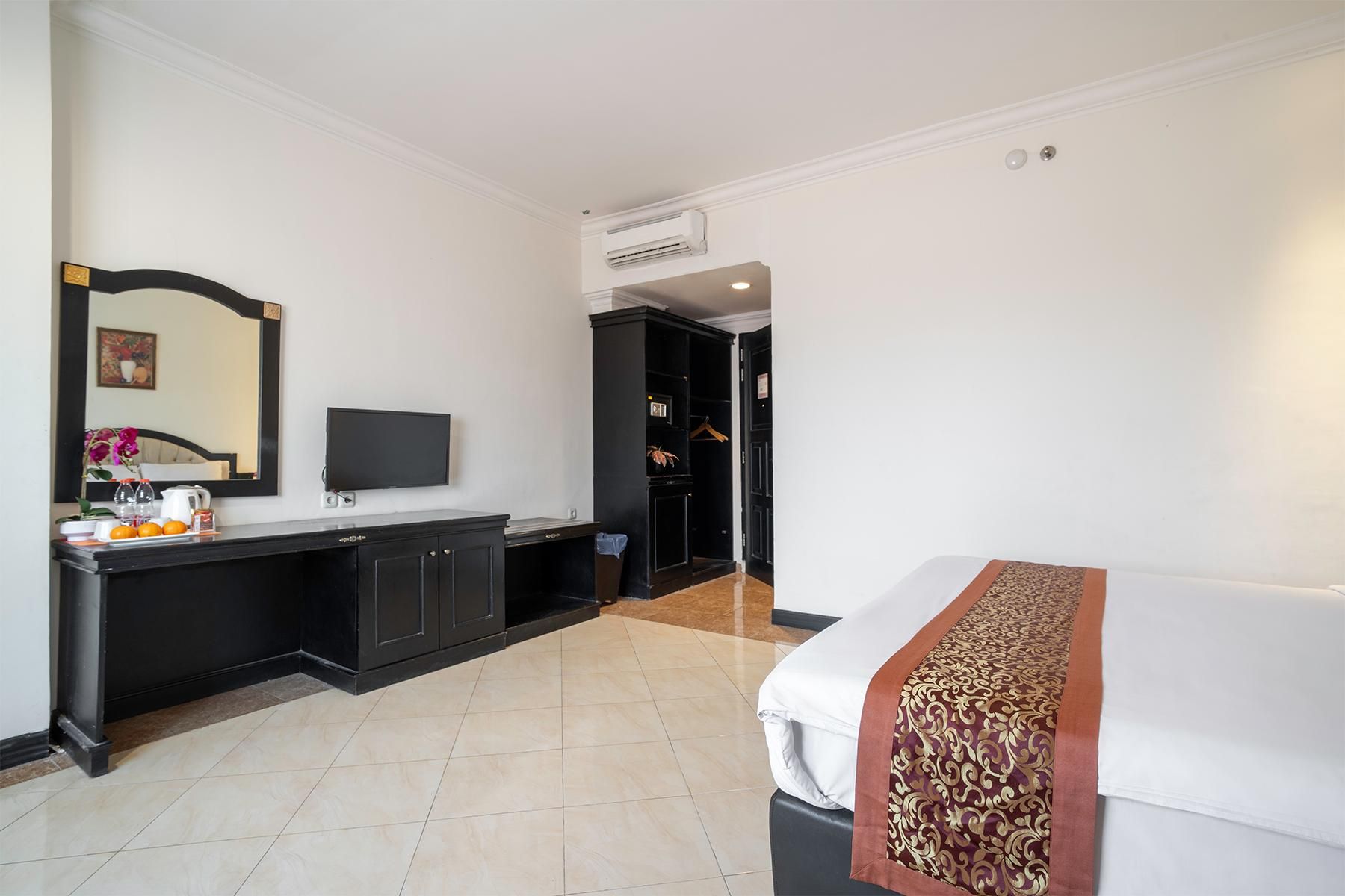 Sutomo Hotel Losari Makassar By LIFE Deluxe 3