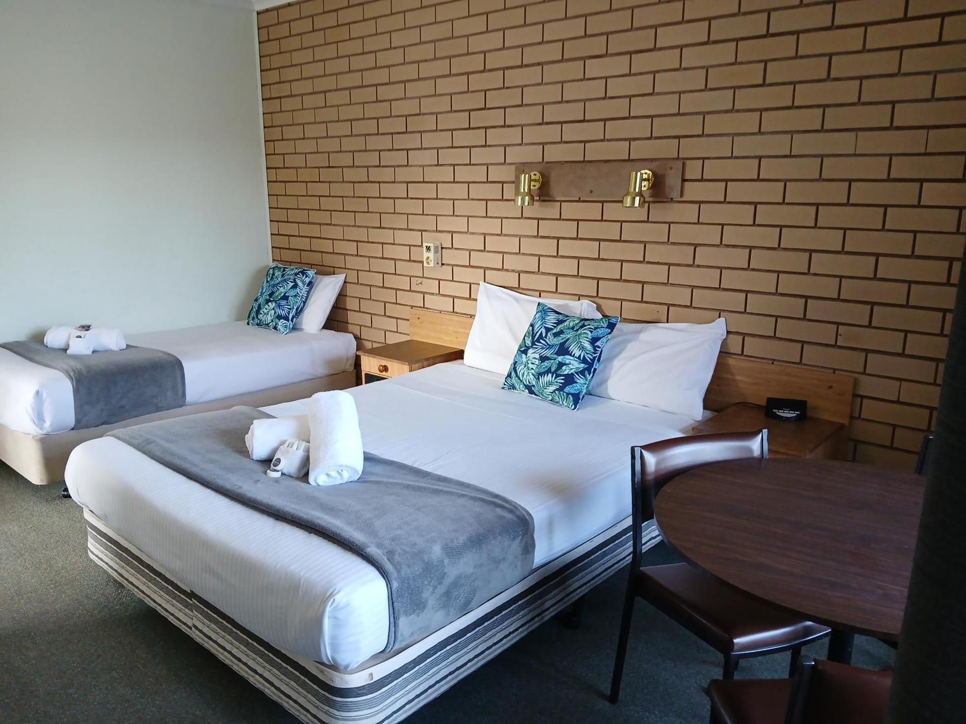 Deluxe Family Suite