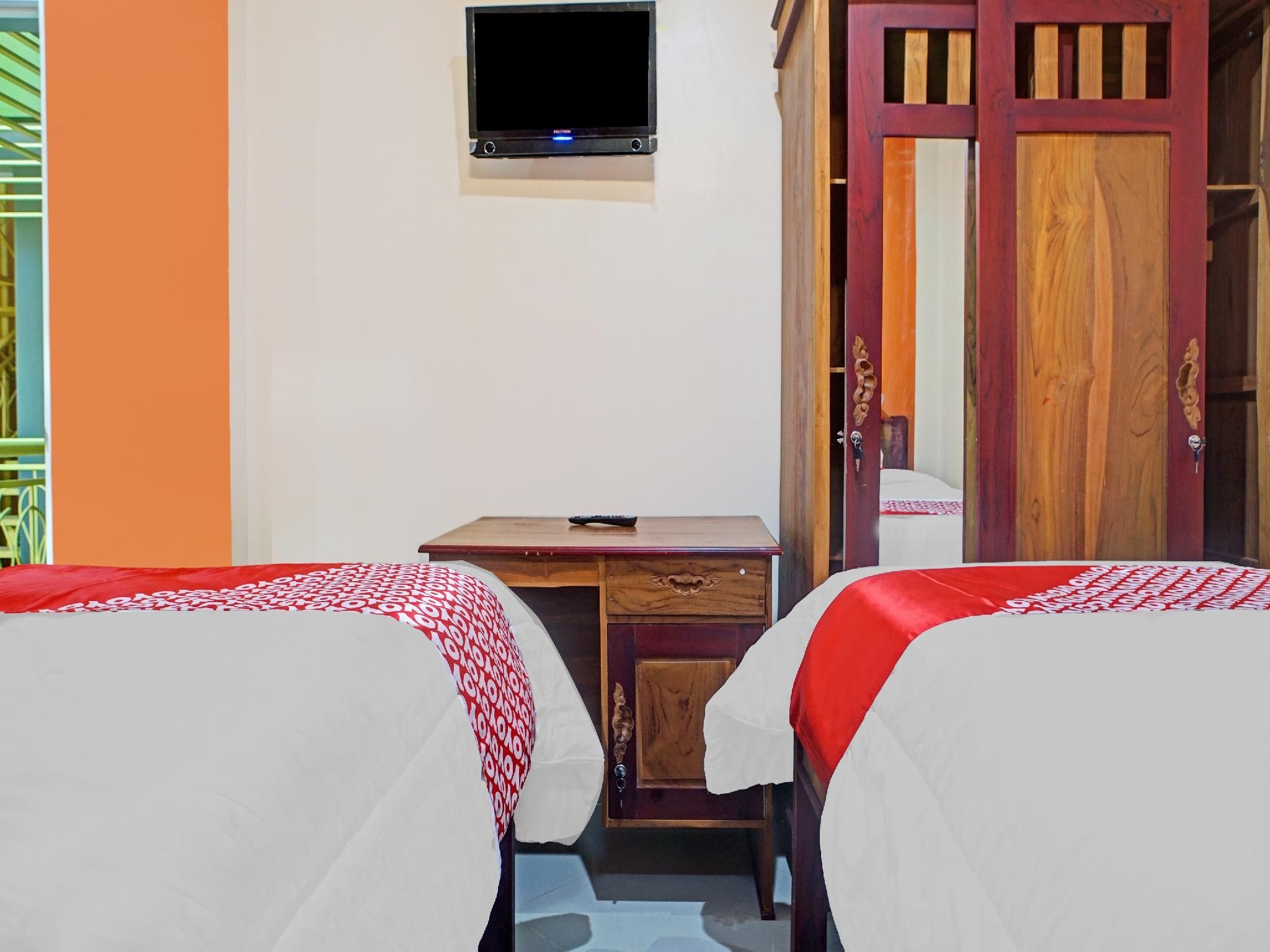 Standard Twin Room B