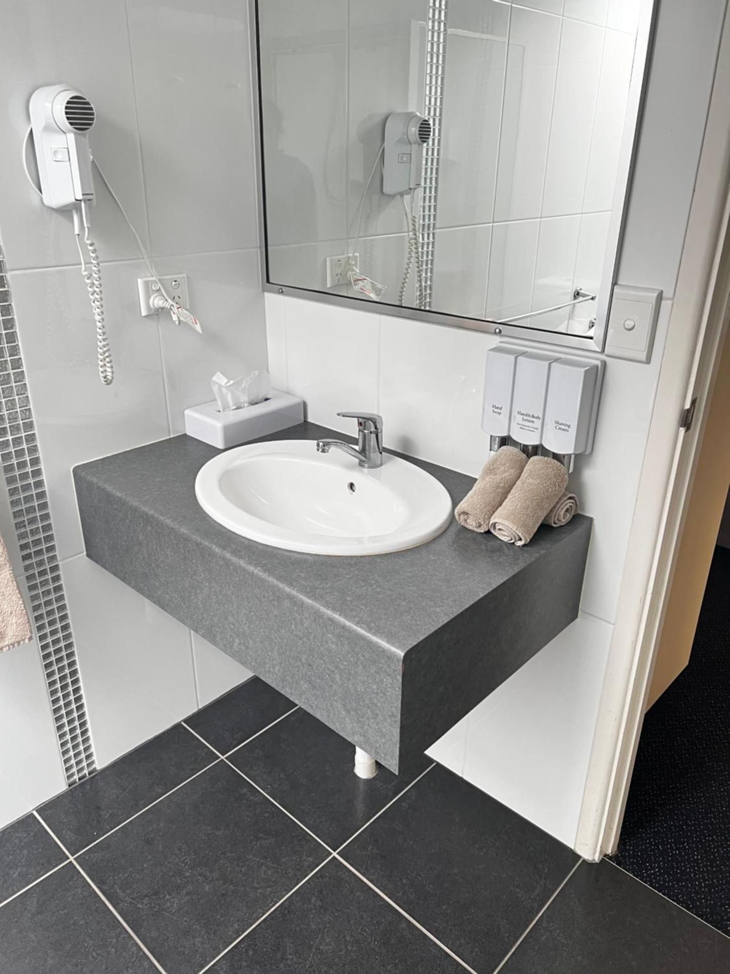 Standard - Queen Room