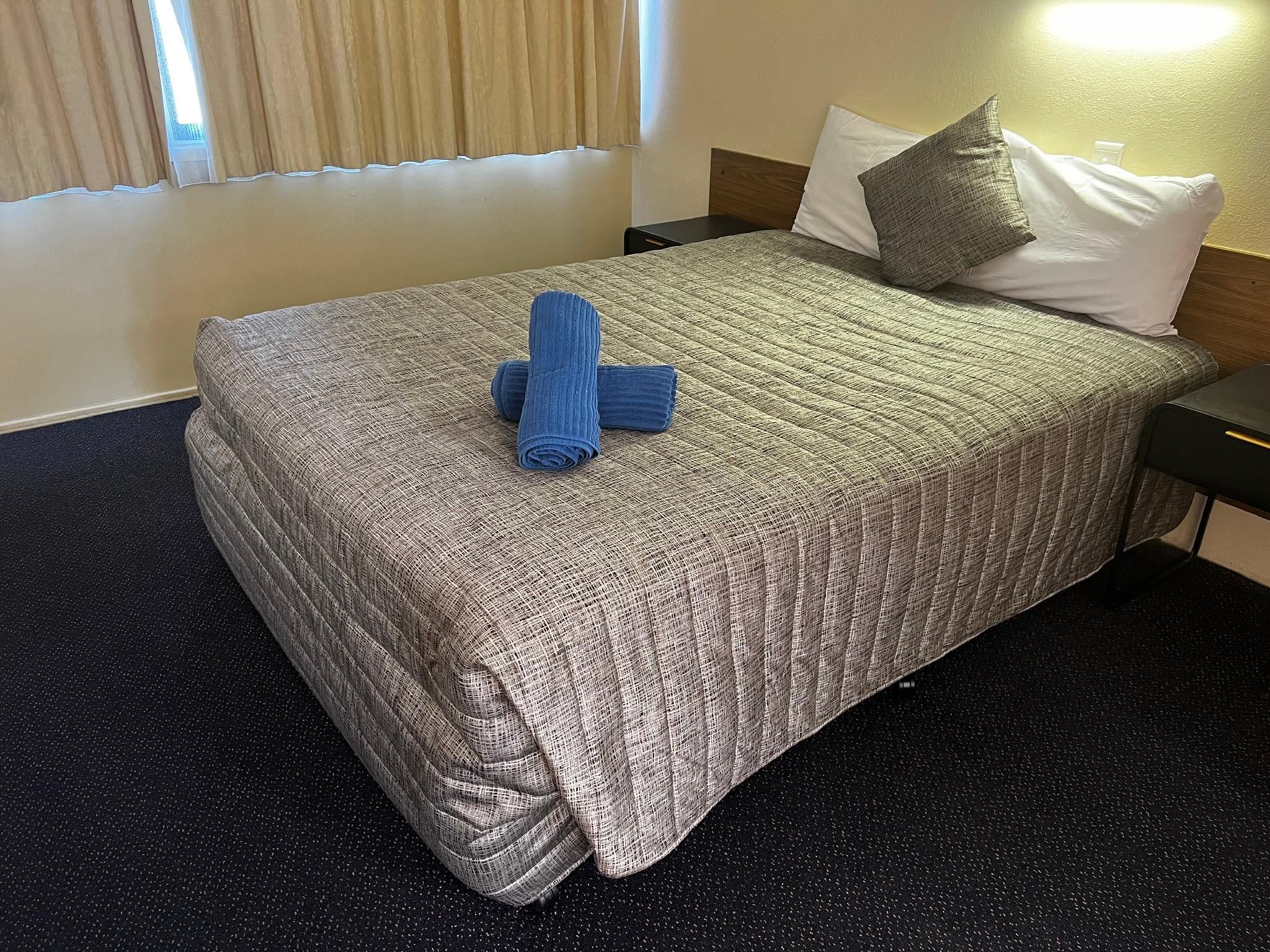 Standard - Queen Room