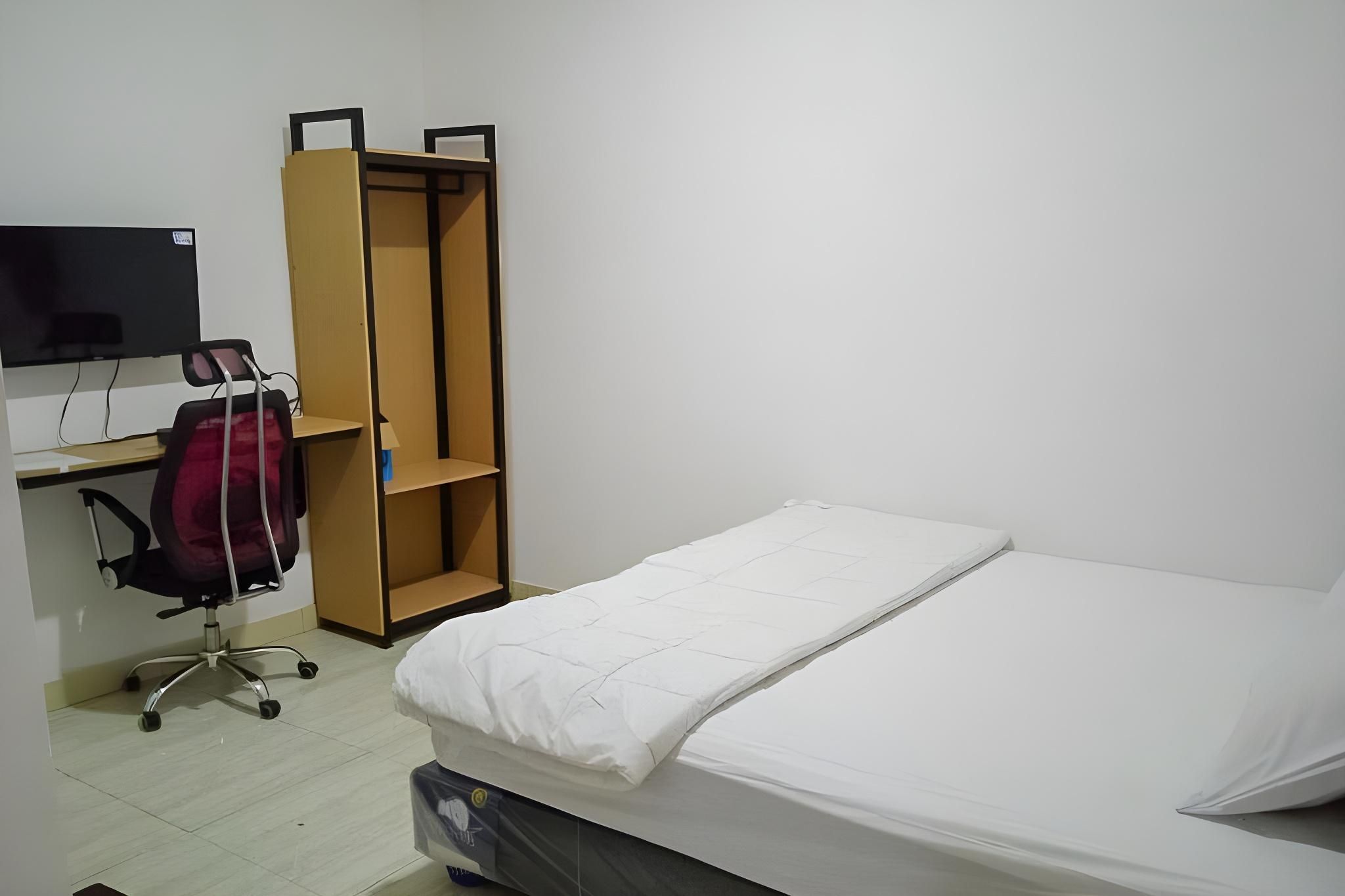 RedDoorz Room