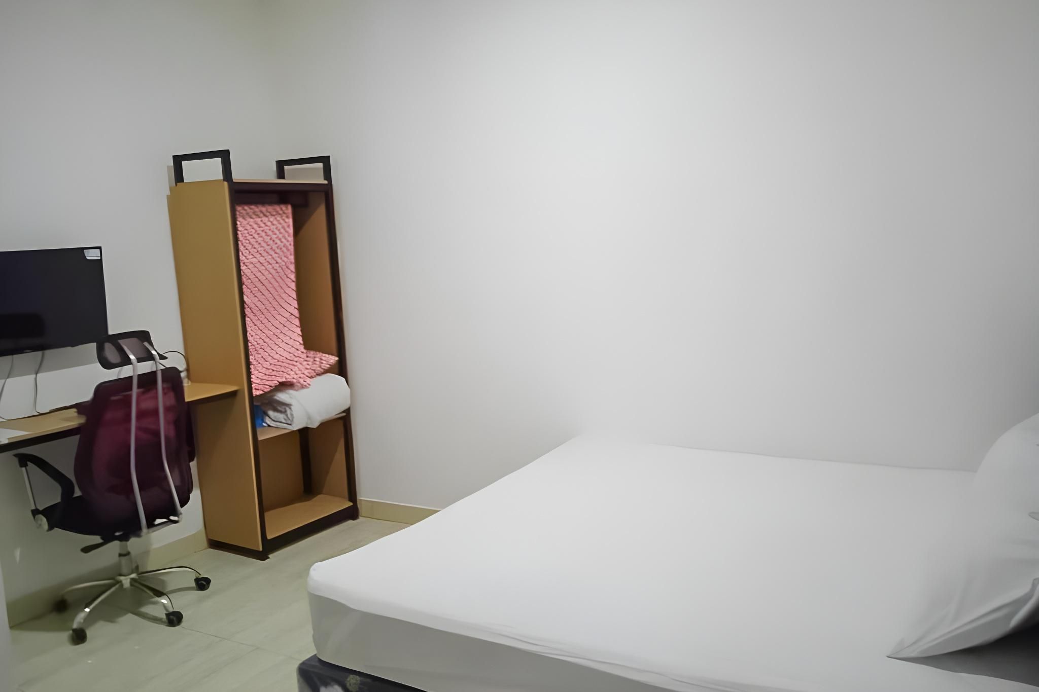 RedDoorz Room
