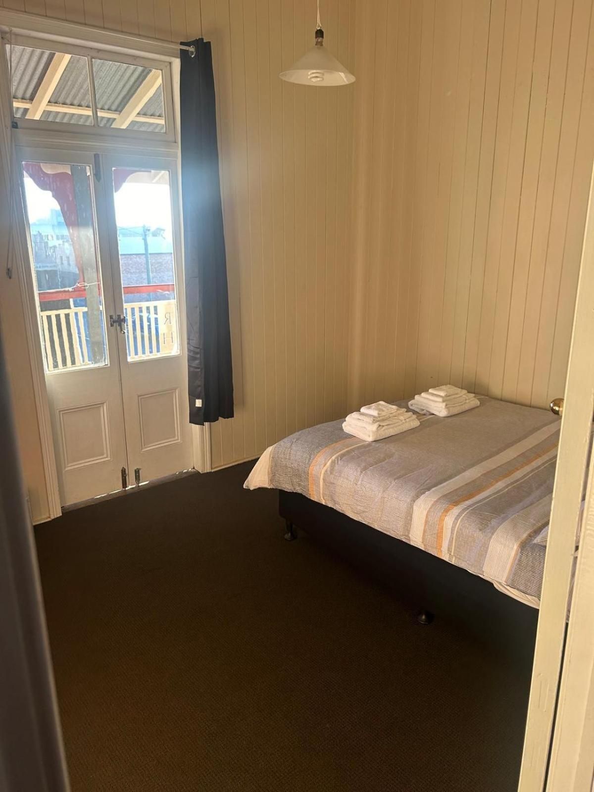 Railway Hotel Double Room with Shared Bathroom