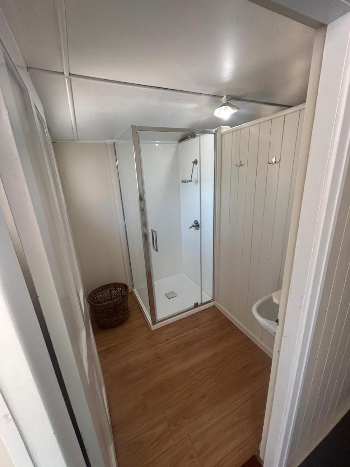 Single Room with Shared Bathroom