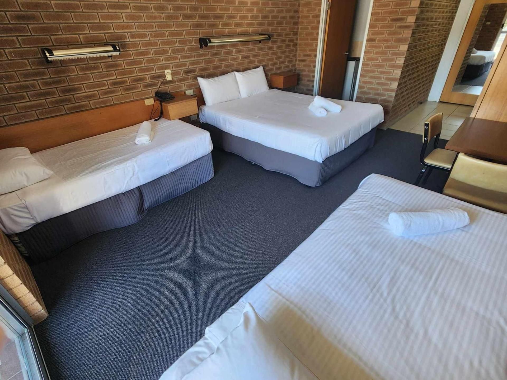 Triple Room