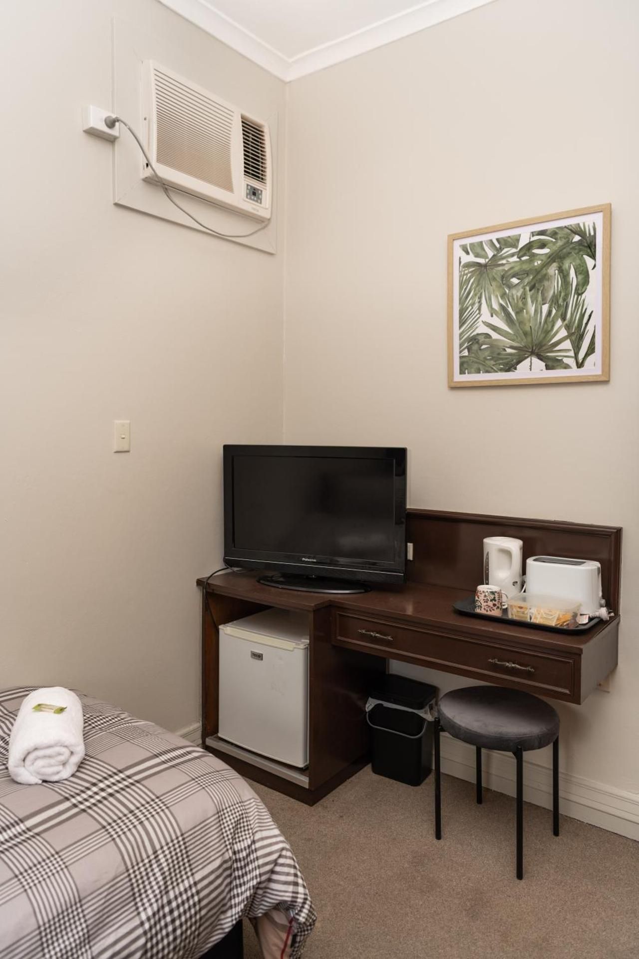 Twin Room with Bathroom