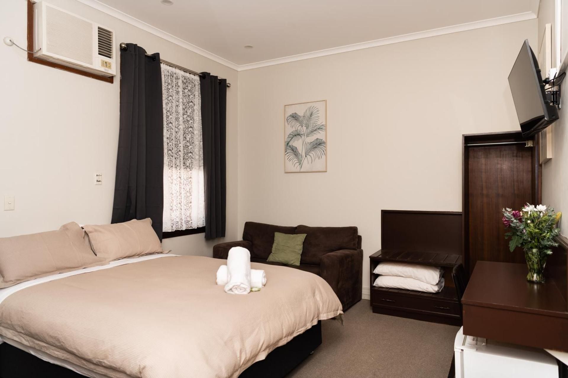 Queen Room