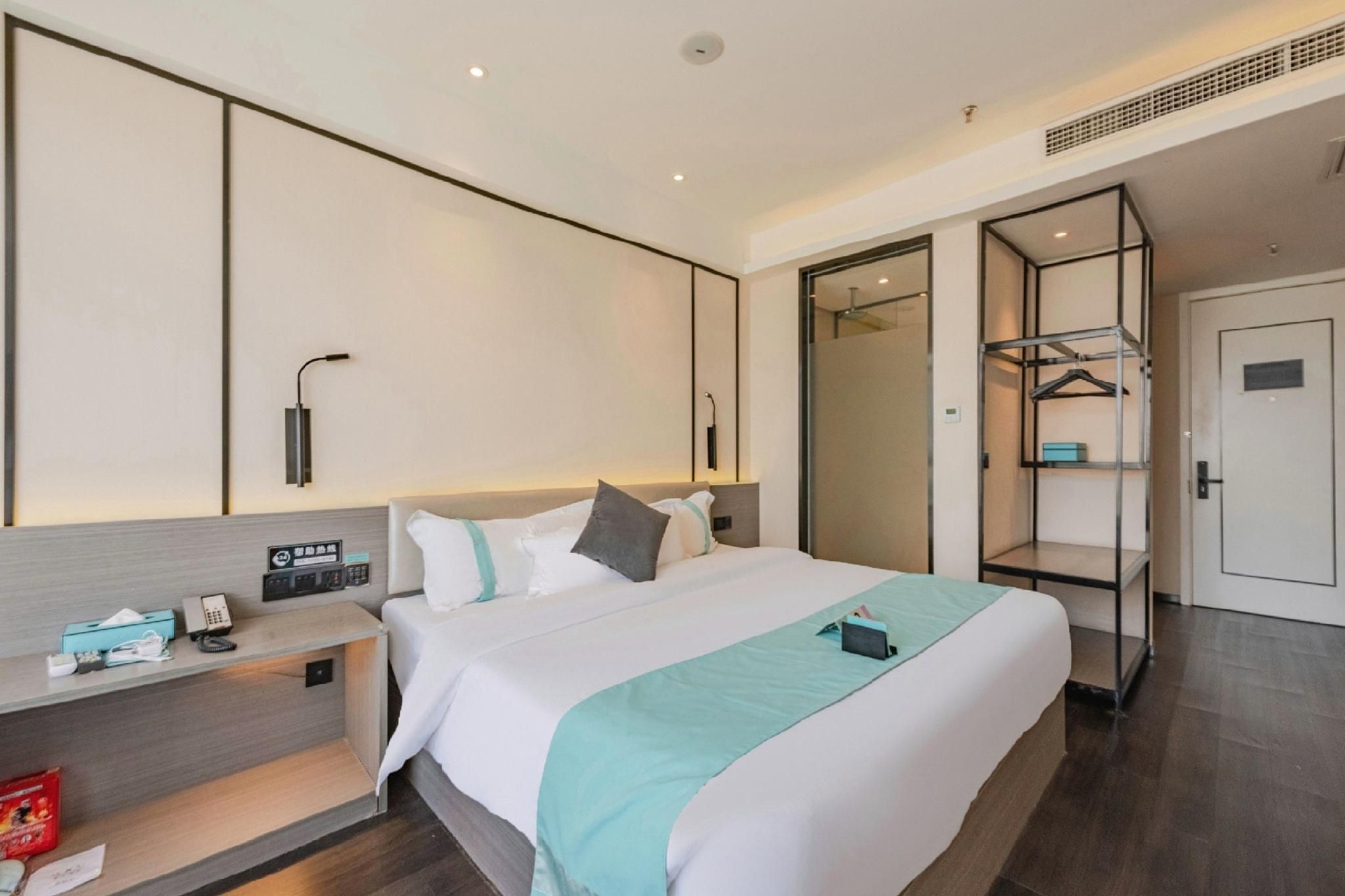 Xana - Deluxe Bed Room