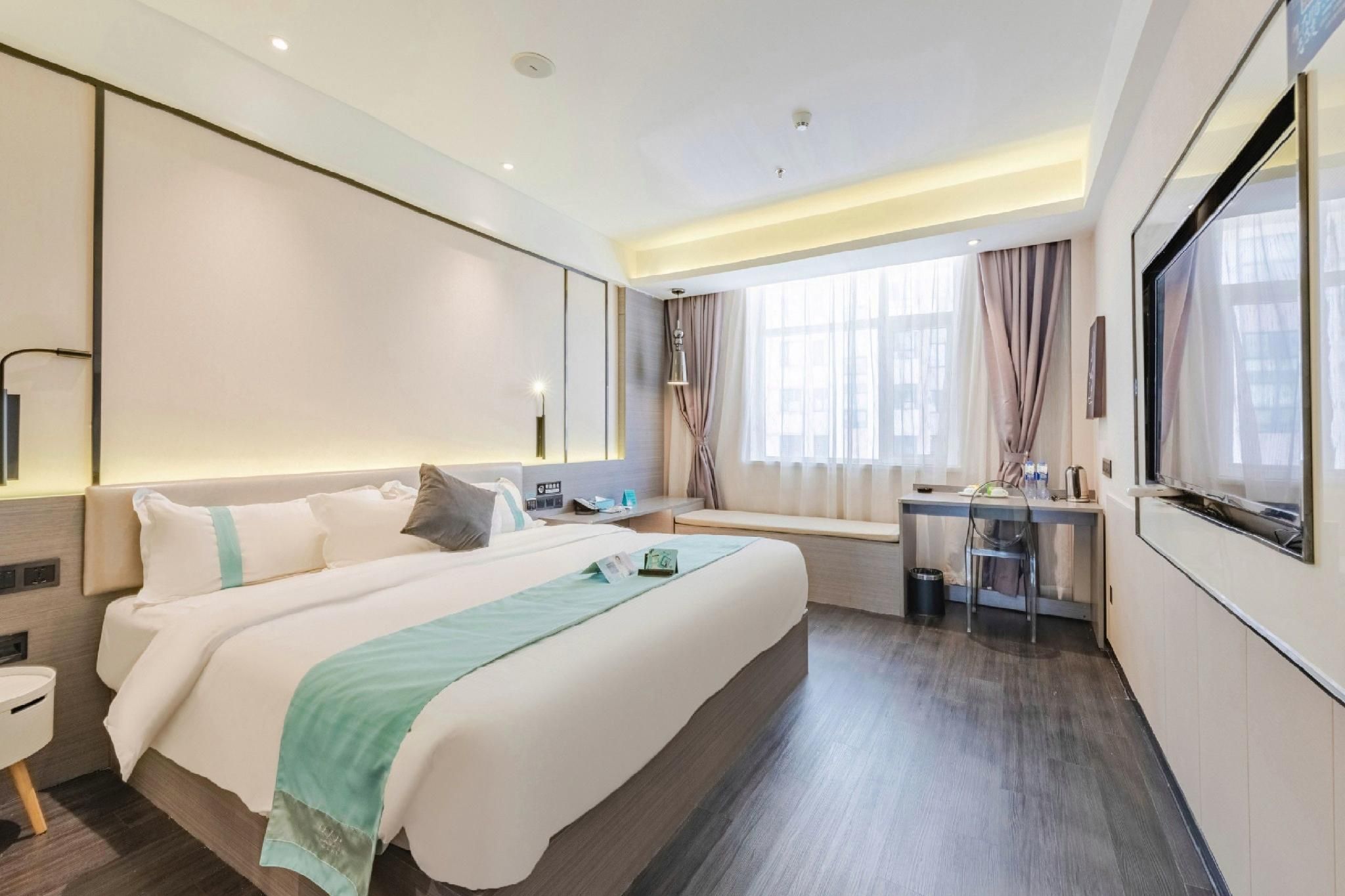 Xana - Business Bed Room