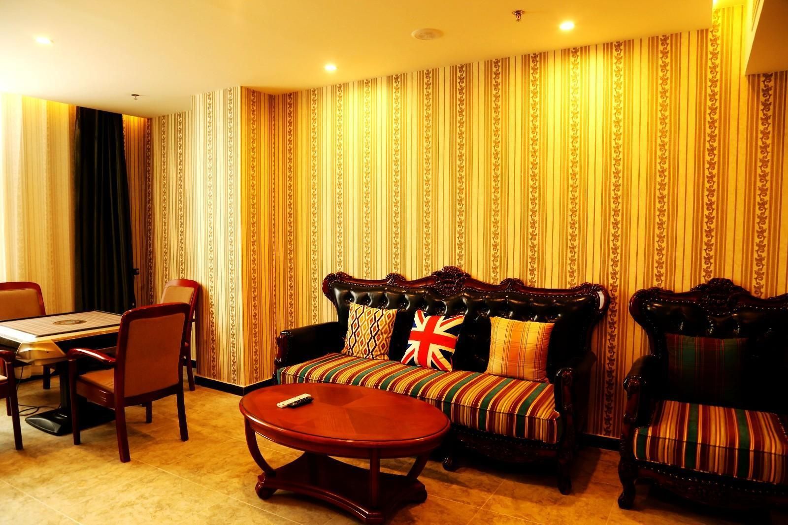 James Joyce - Feifan Travel Suite