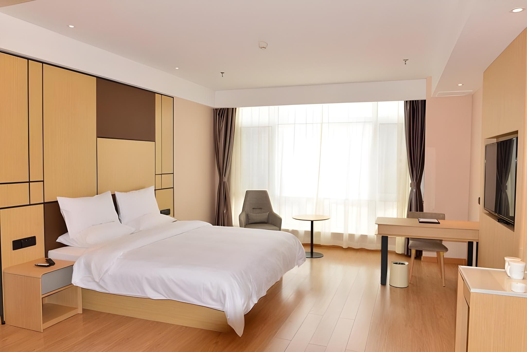Huazhu - Superior BedRoom