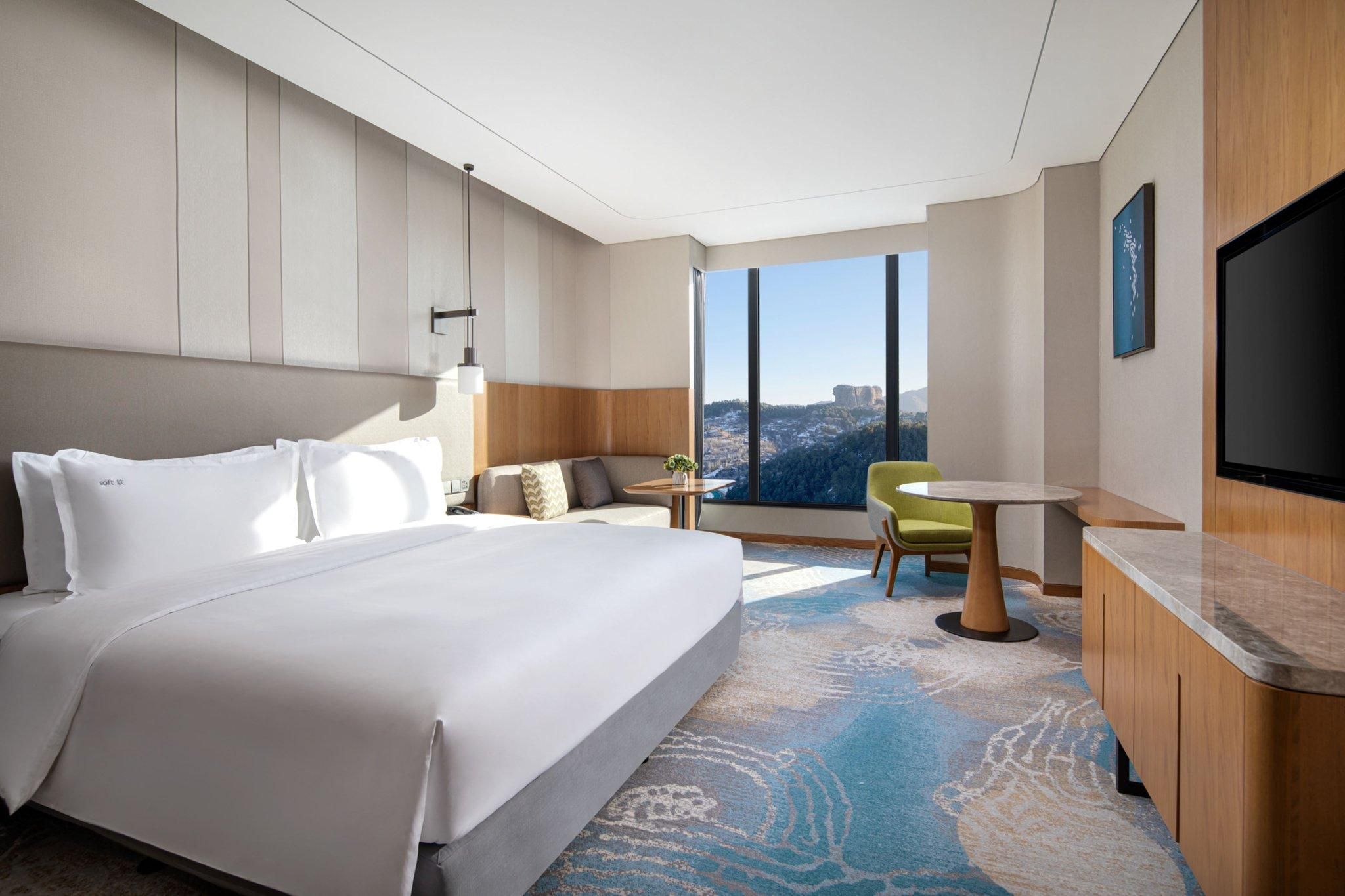 Holiday Inn Chengde Park View By IHG Mountain View Queen Room
