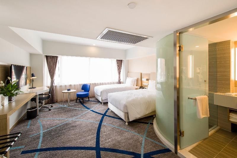 2 Twin Beds Standard Accessible