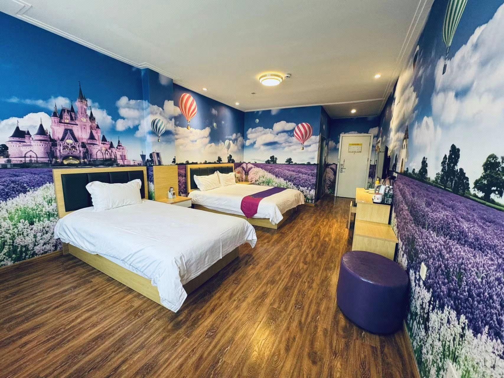 Shell Chengde Longhua County Xingzhou Road Hotel