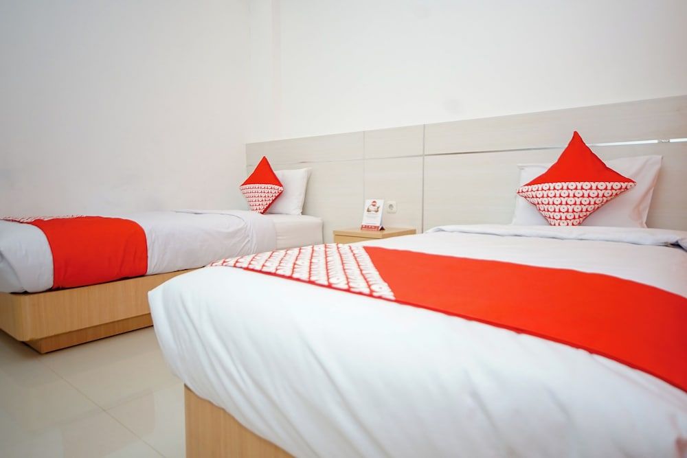 Townhouse Oak Palembang near Palembang Golf Club formerly KR Hotel Deluxe Twin Room 3