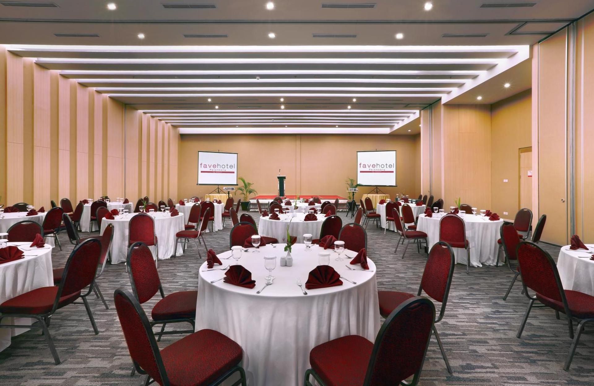 meeting room / ballrooms