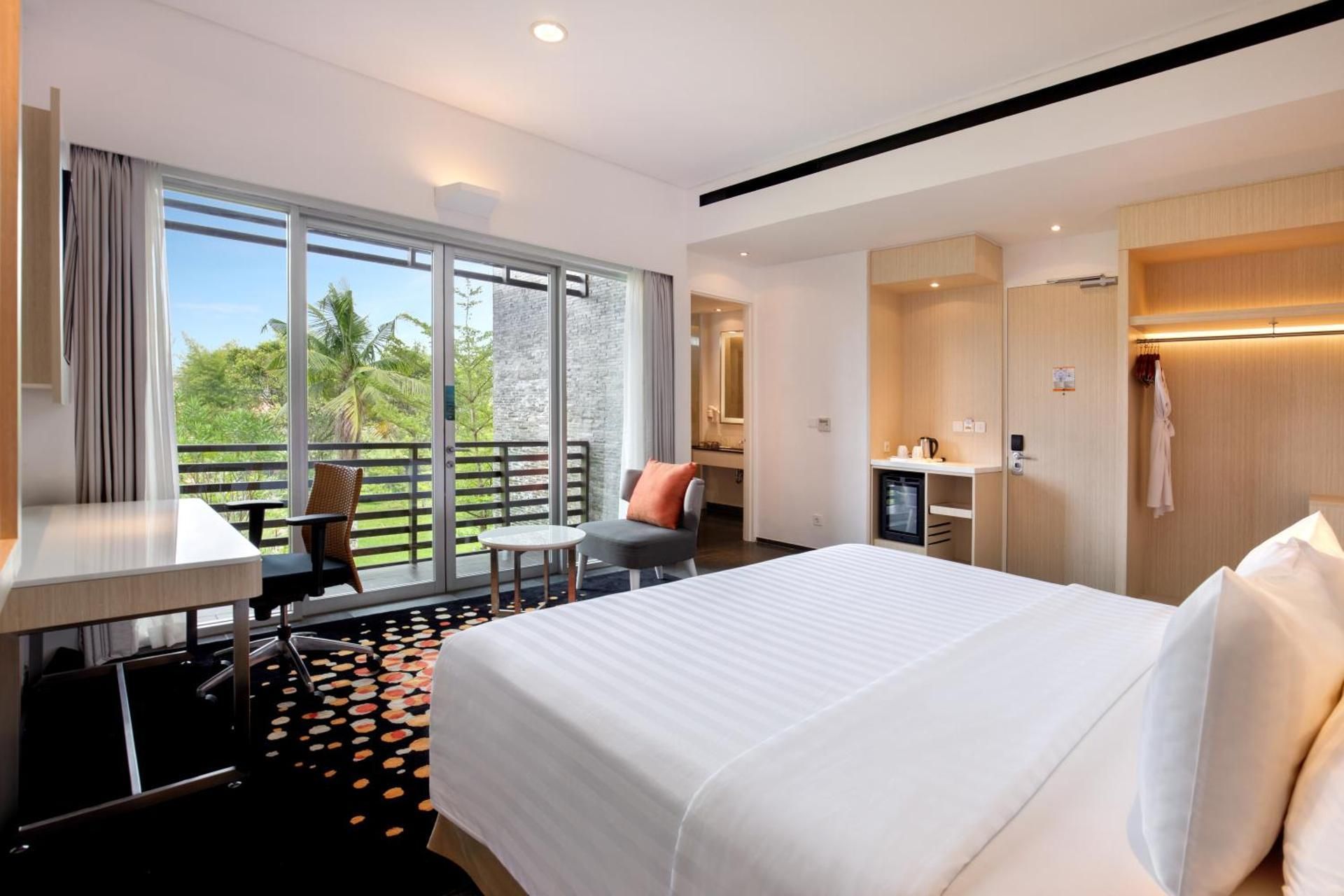 Superior Room With 1 Super King Bed