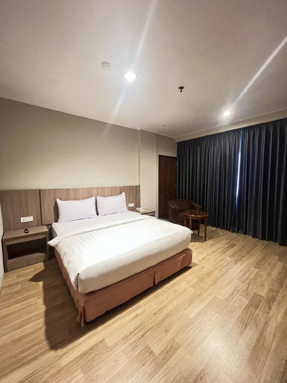 Royal Asia Hotel Deluxe Prime Double Room