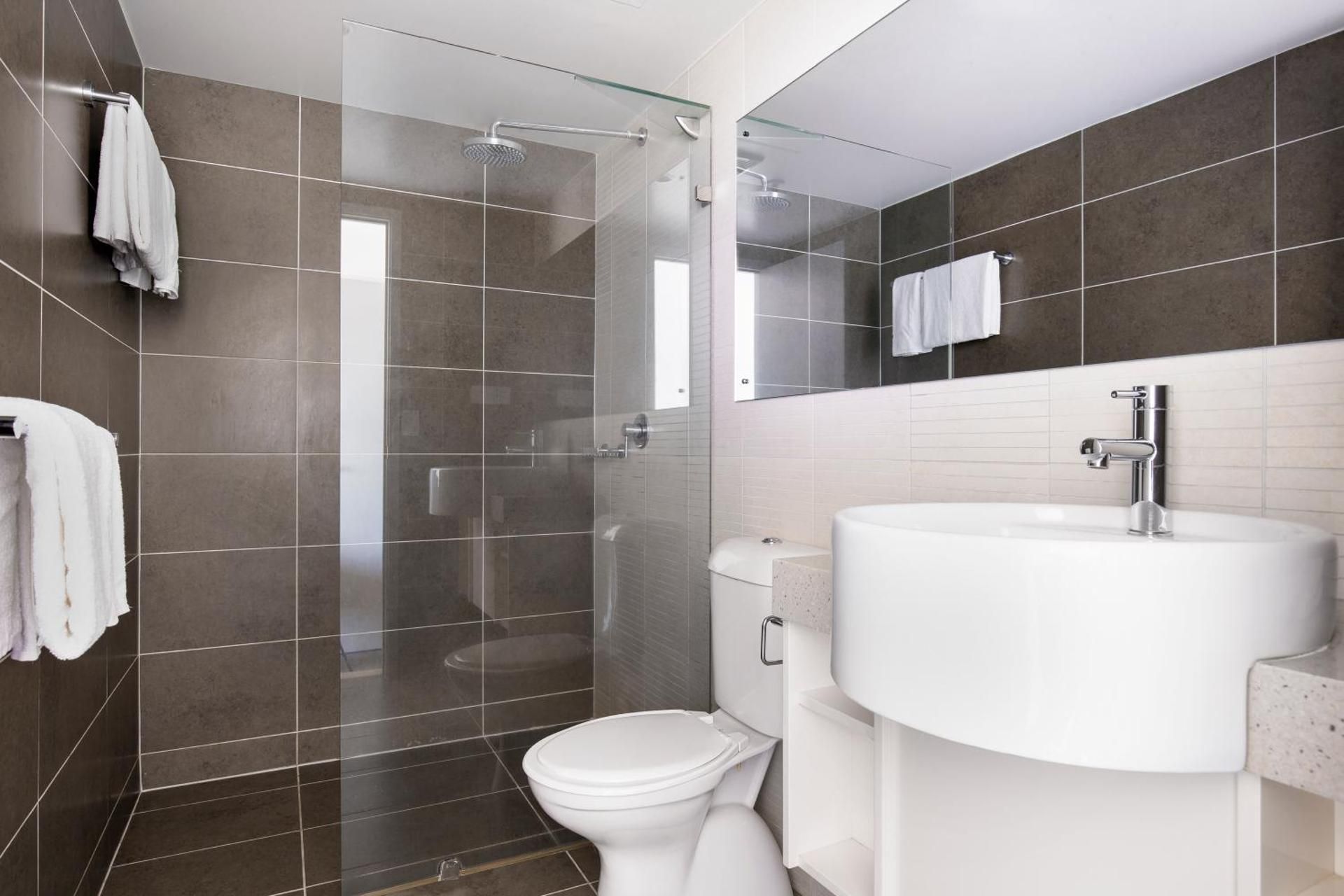 Mantra Pandanas Darwin One-Bedroom Apartment with Water View