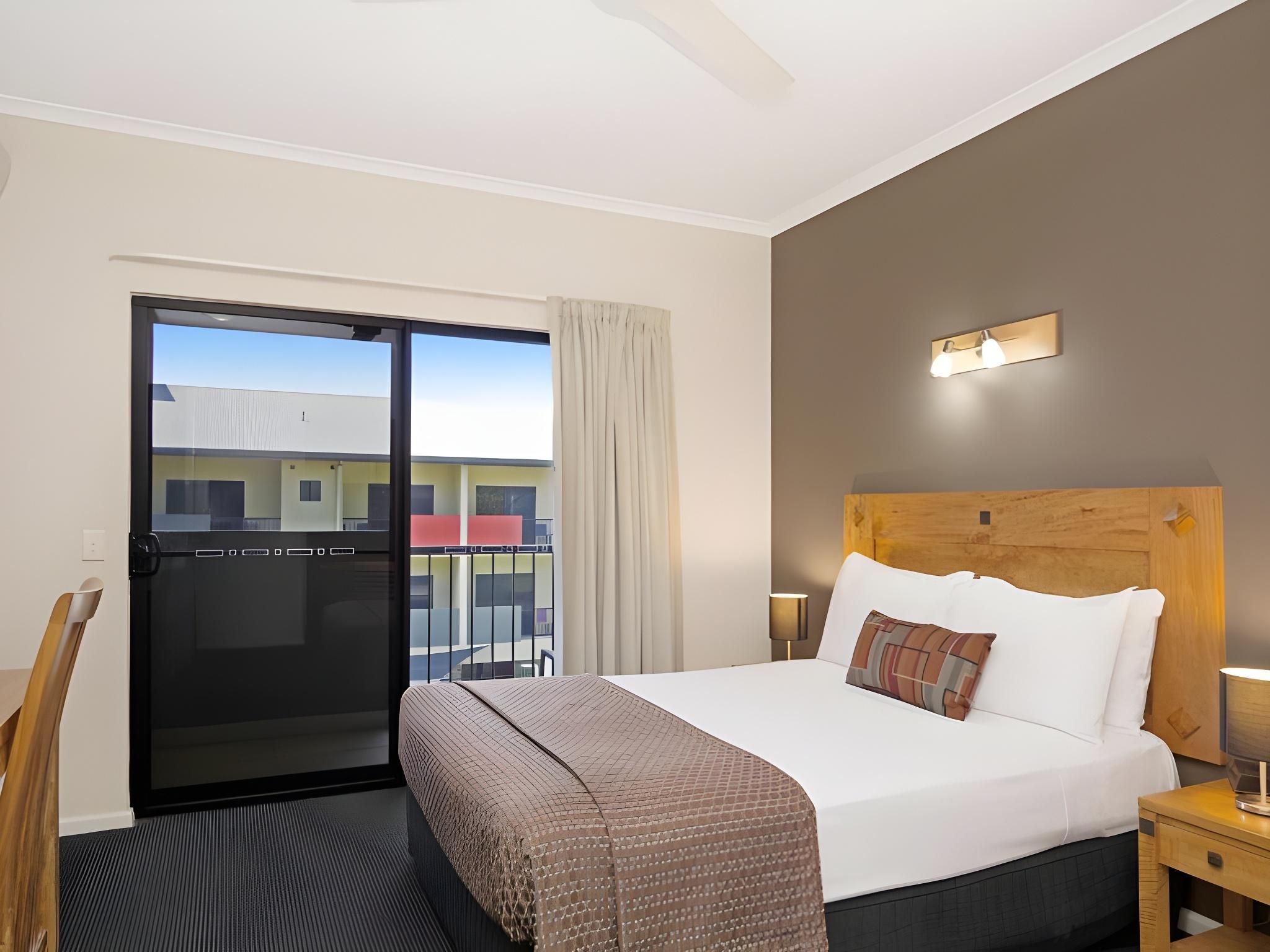Quality Hotel Darwin Airport Standard King Room