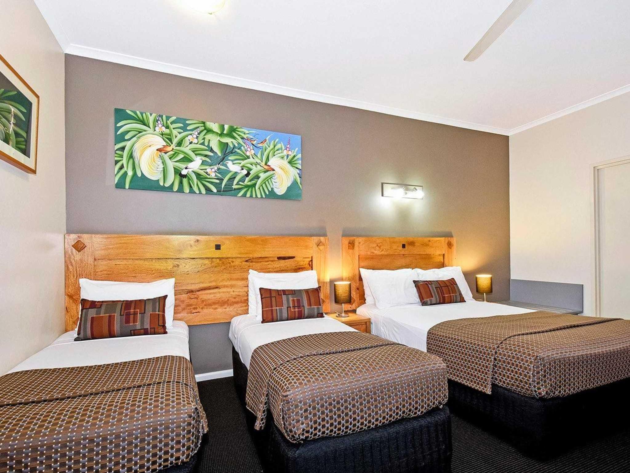 Quality Hotel Darwin Airport Family Room with Kitchenette