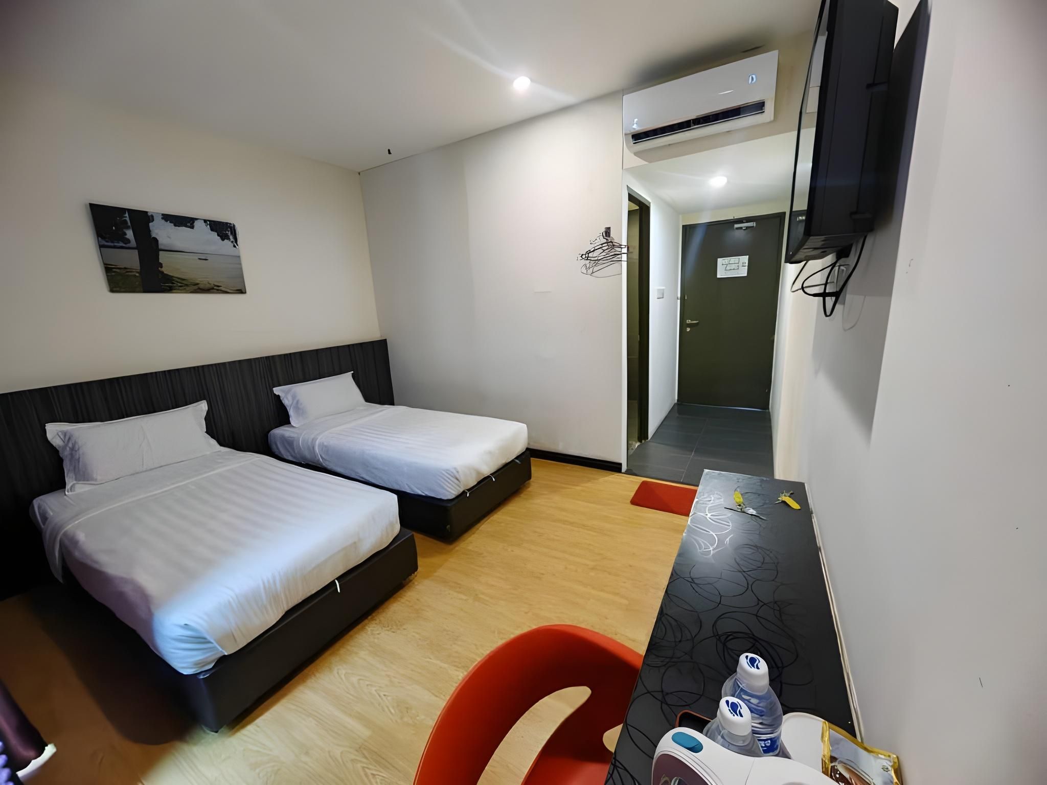 Studio8 Inn Twin Room 2