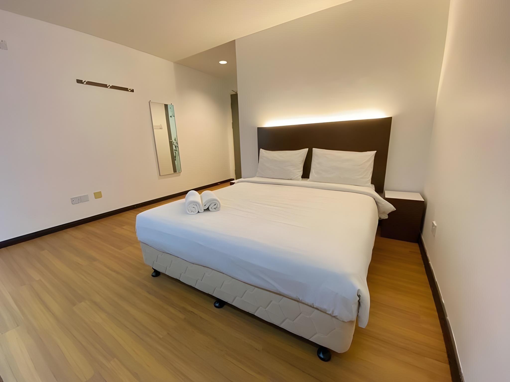 Standard - Queen Room