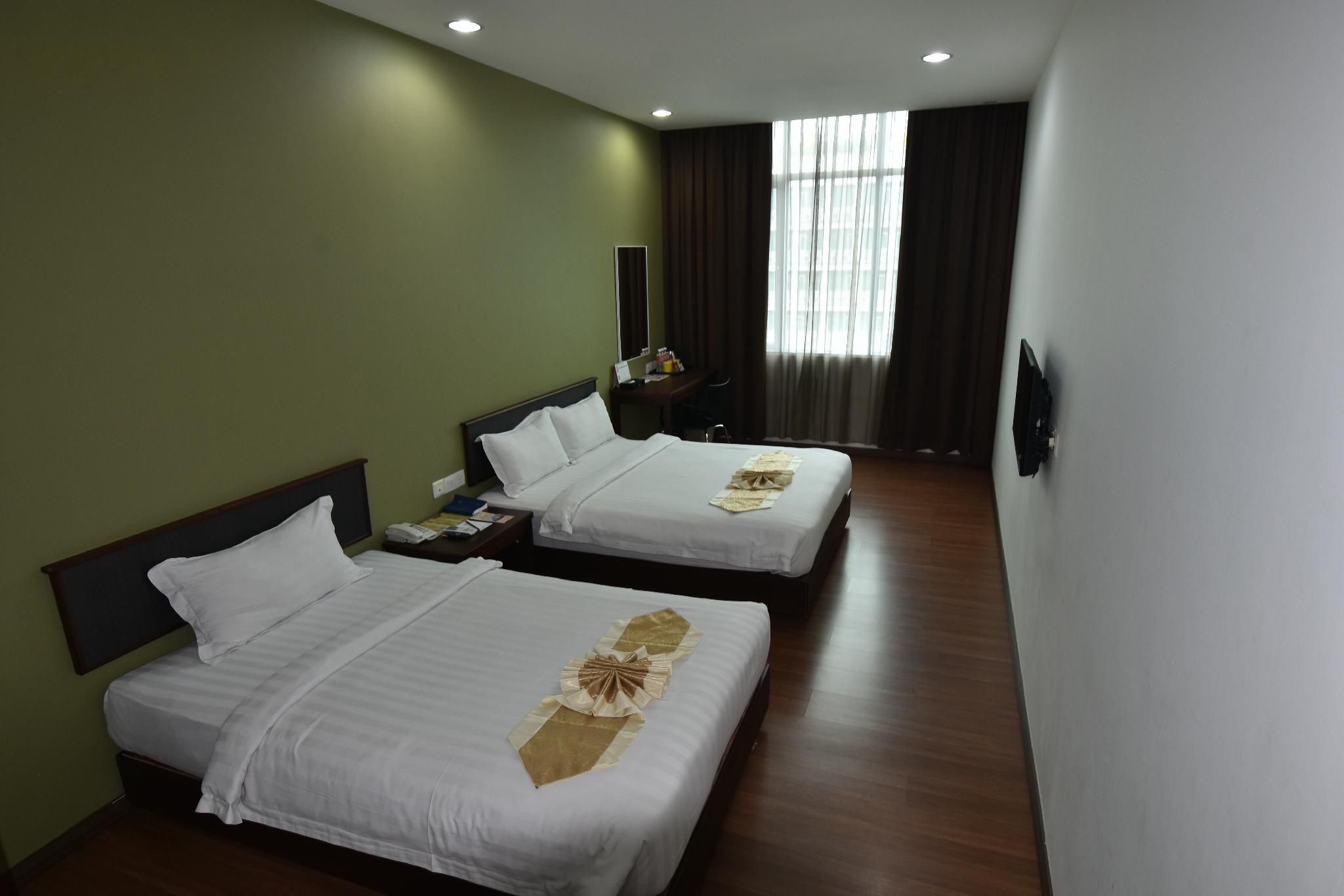 LI HUA HOTEL , BINTULU SENTRAL Family Room