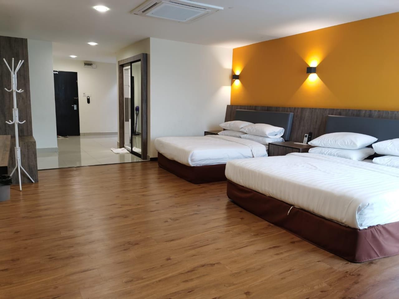 Deluxe Family Suite
