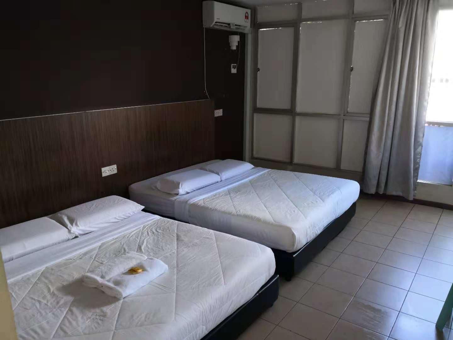 2 Double Bed Room