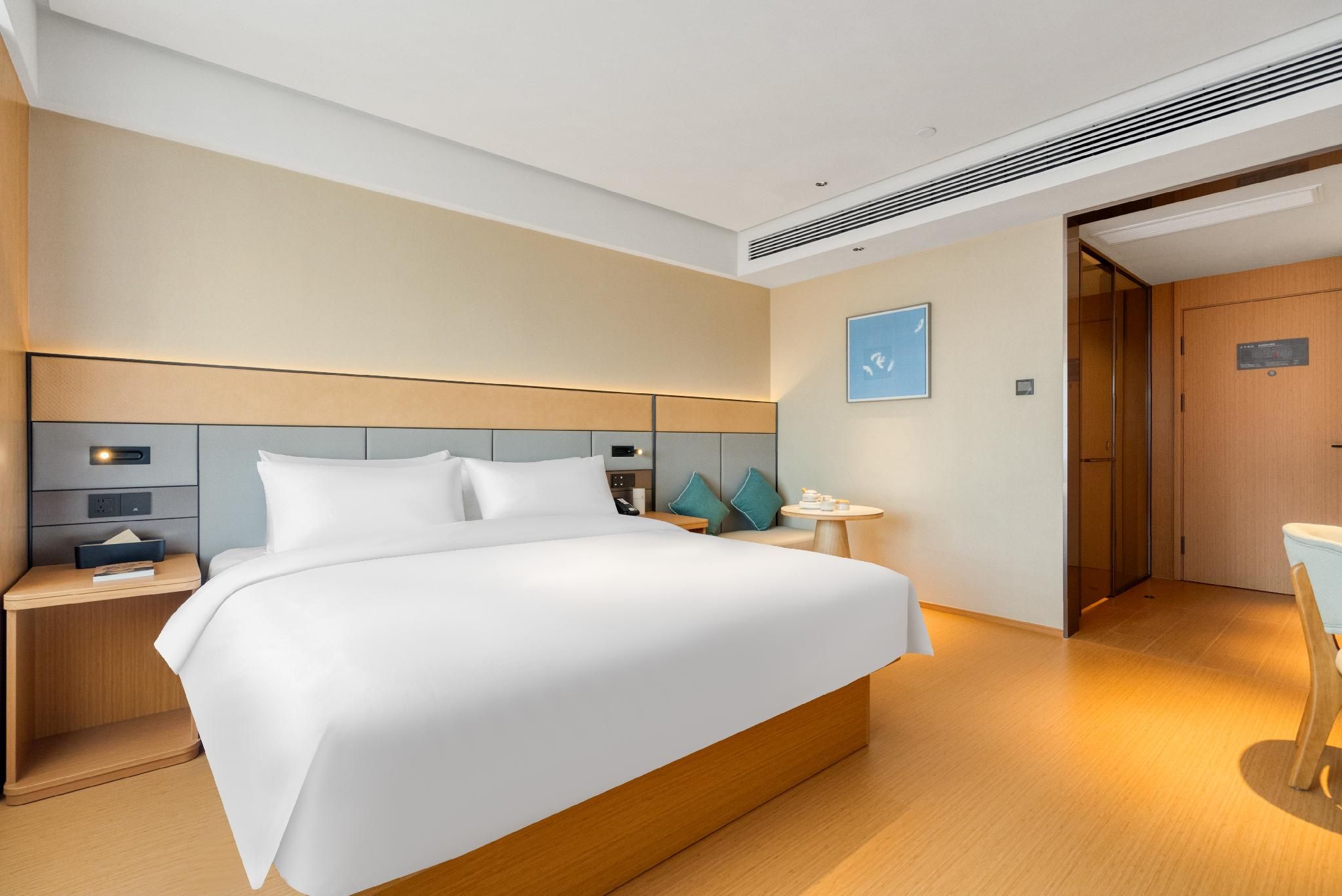 Huazhu - Superior BedRoom