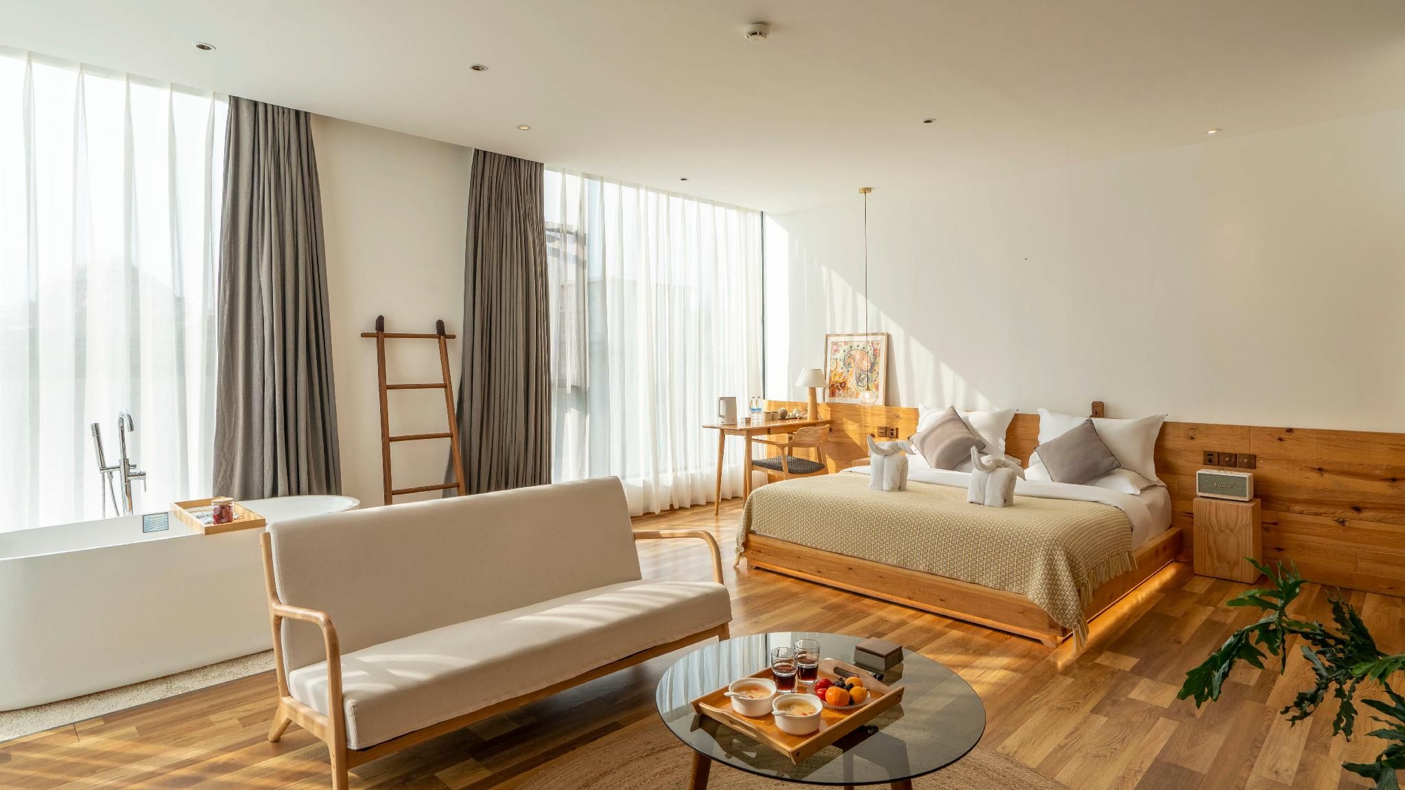 Superior King Bed Room