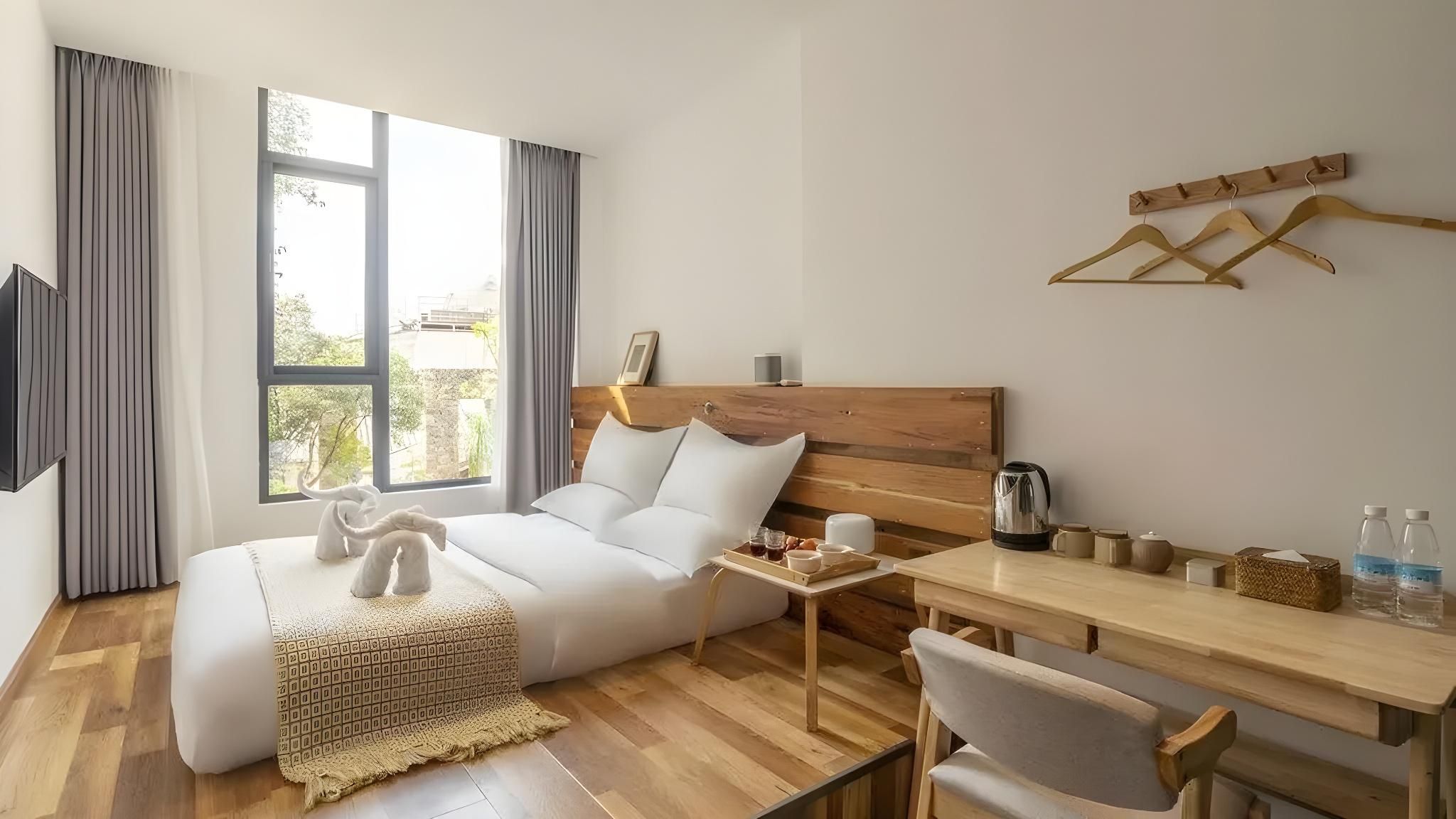 Tatami Queen Room