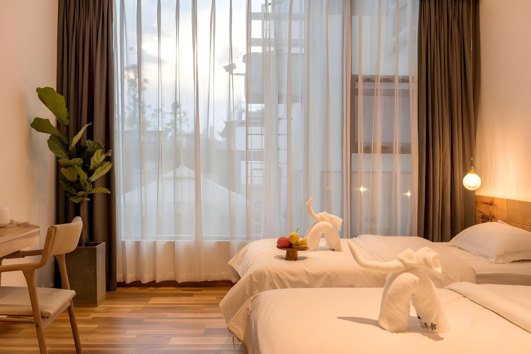 Premier Courtyard Twin Room