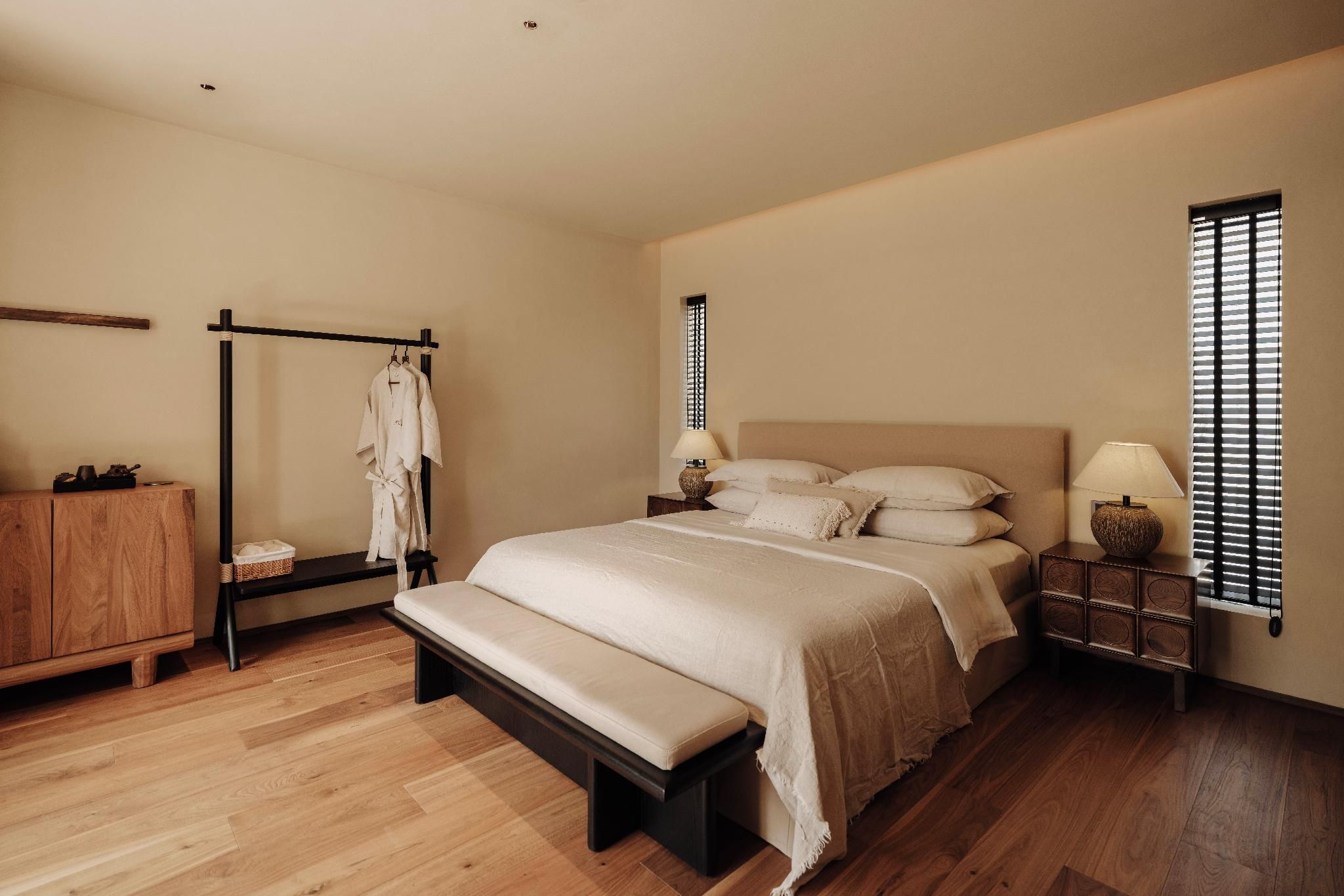 Queen Room