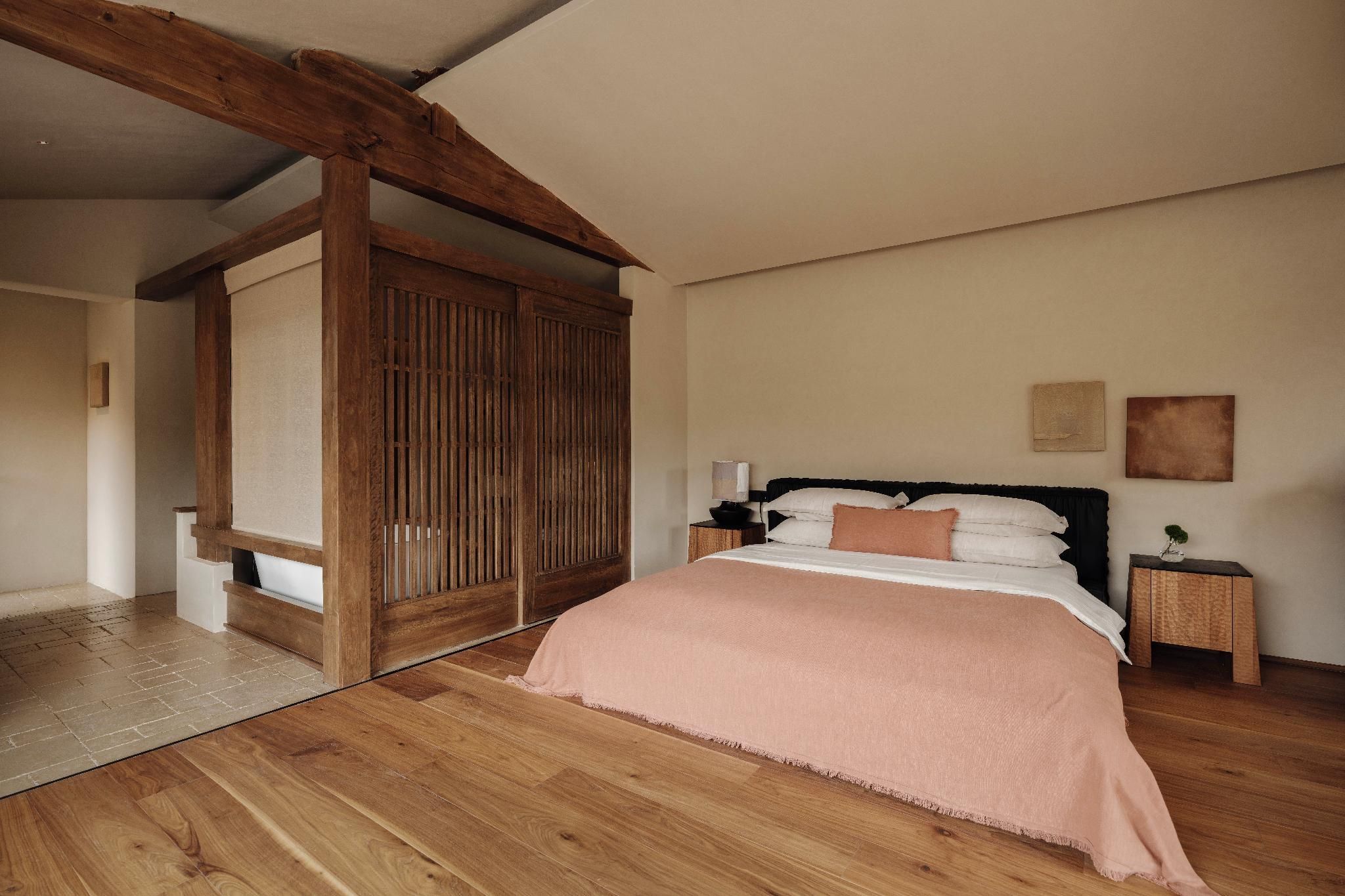 Garden View King Room with Terrace
