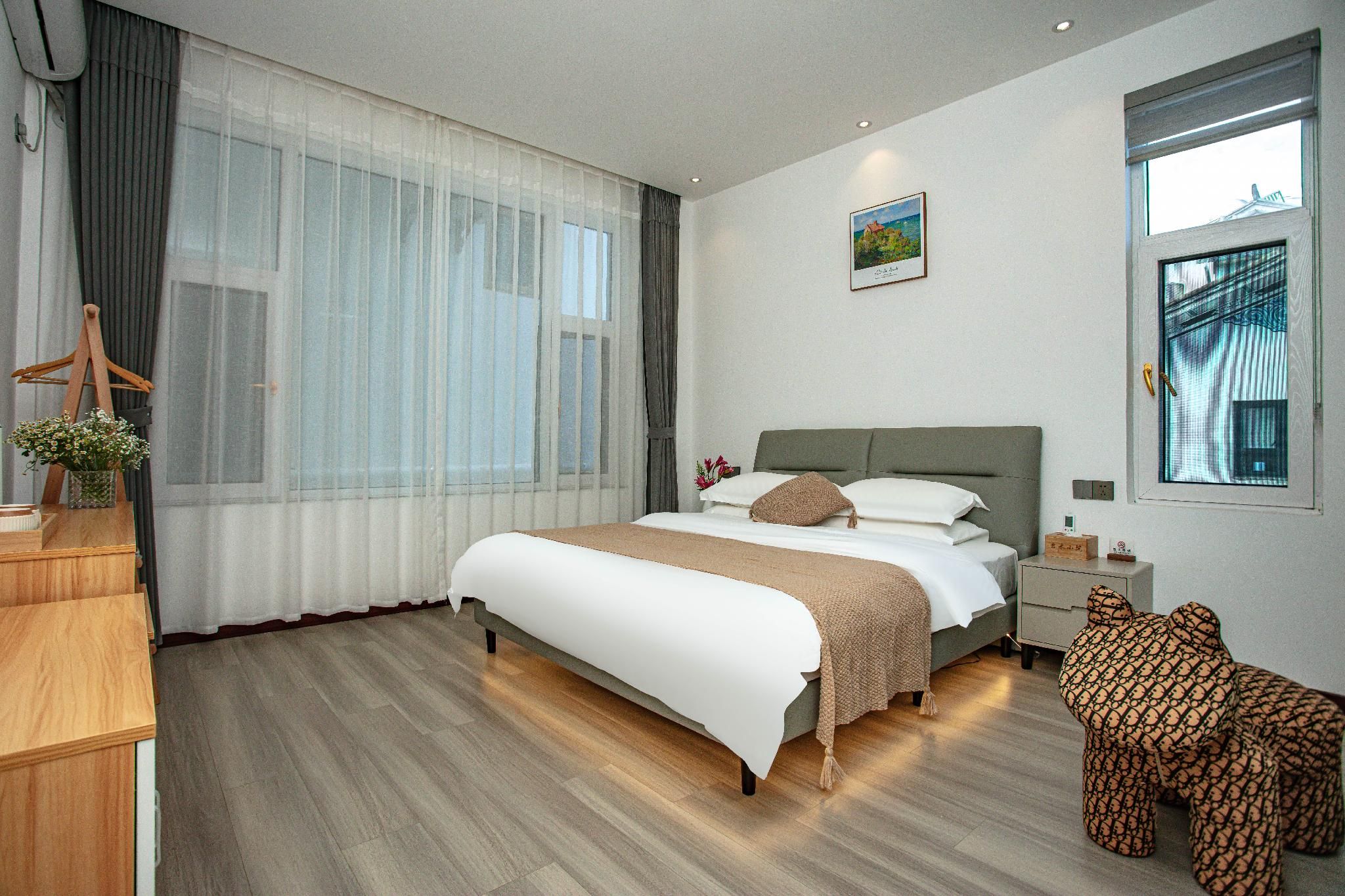 Standard, 1 Queen Bed