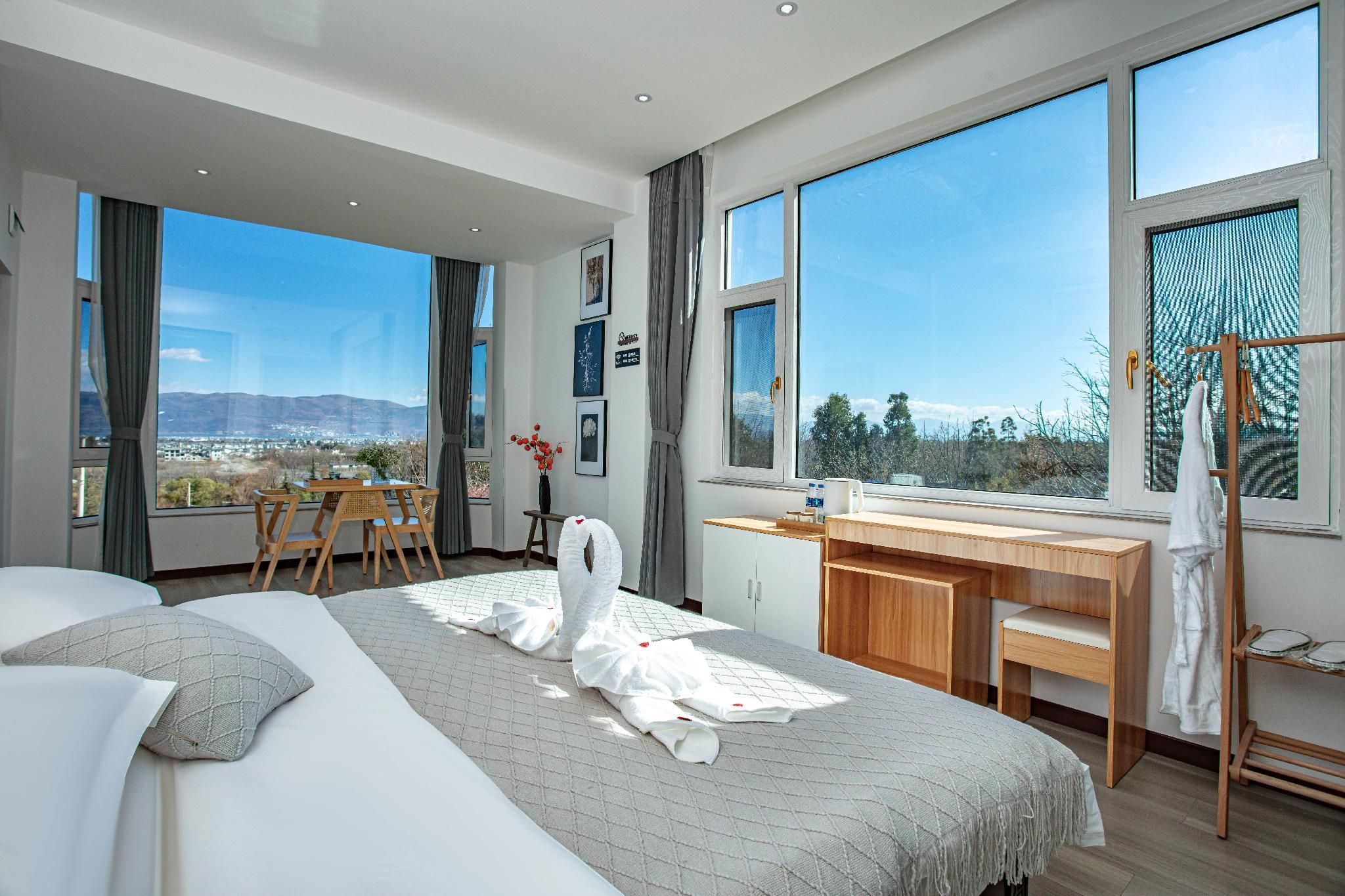 King Bed Room