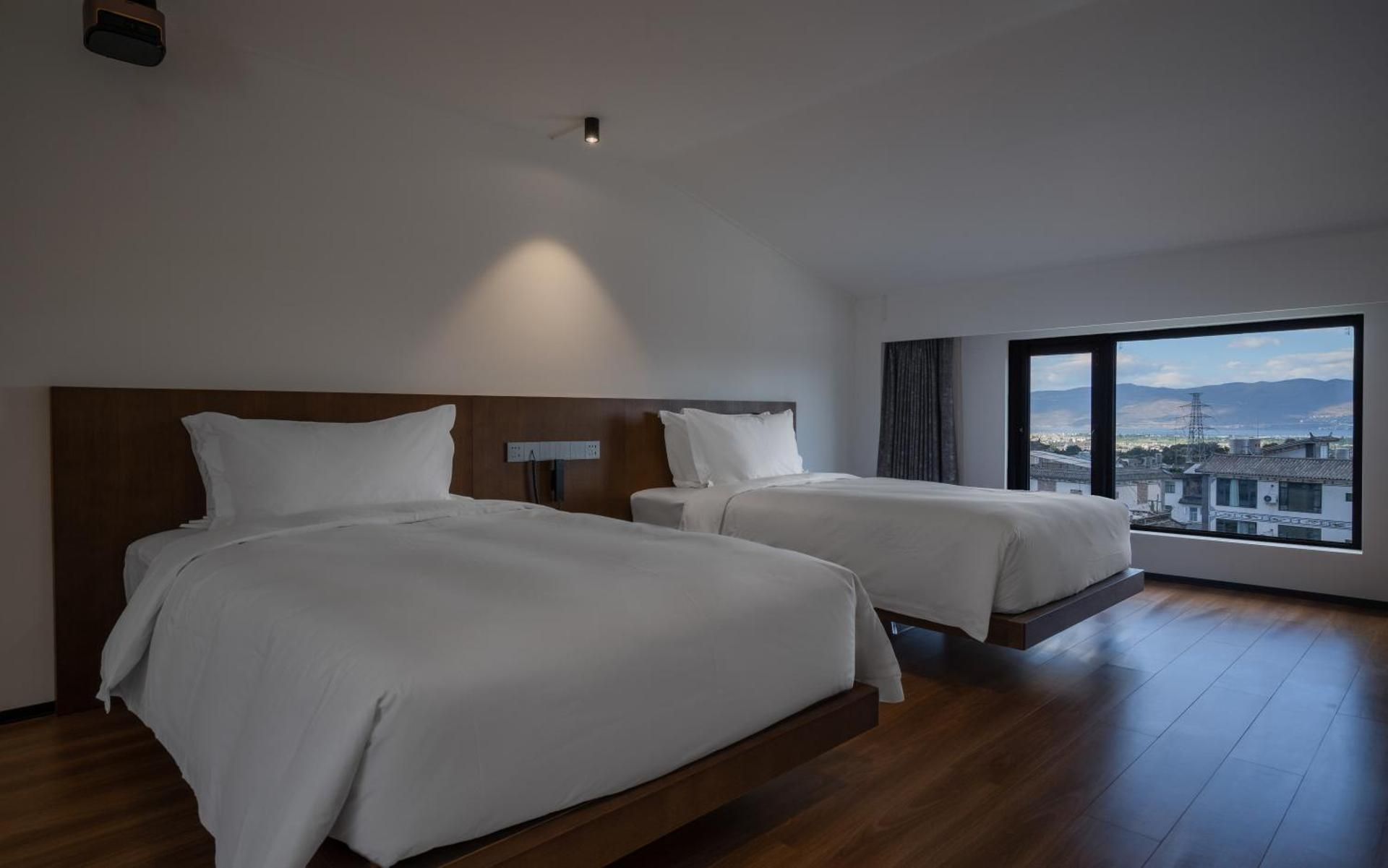 Neo-garden Twin Room 3