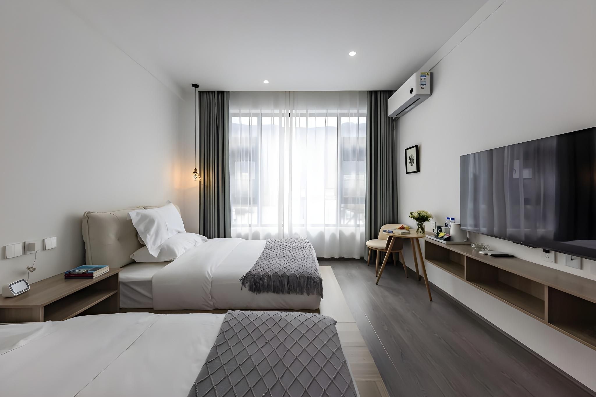 Mountain View Twin Room