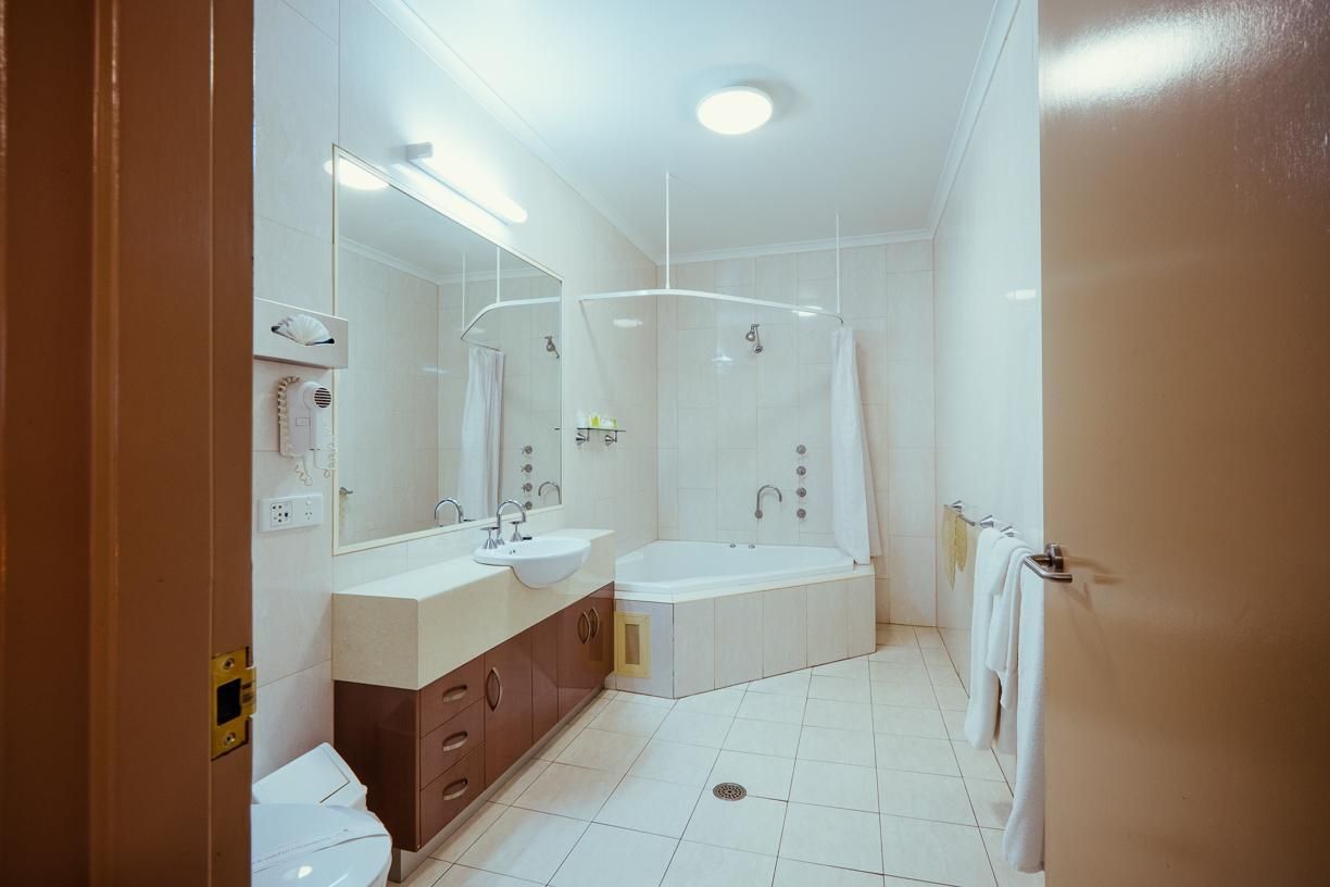 Executive Spa Suite