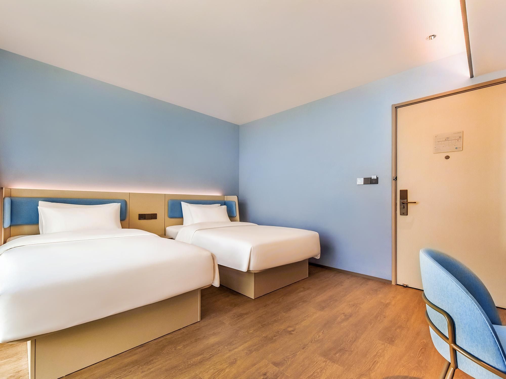 Huazhu - Superior Twin Room, Sea View