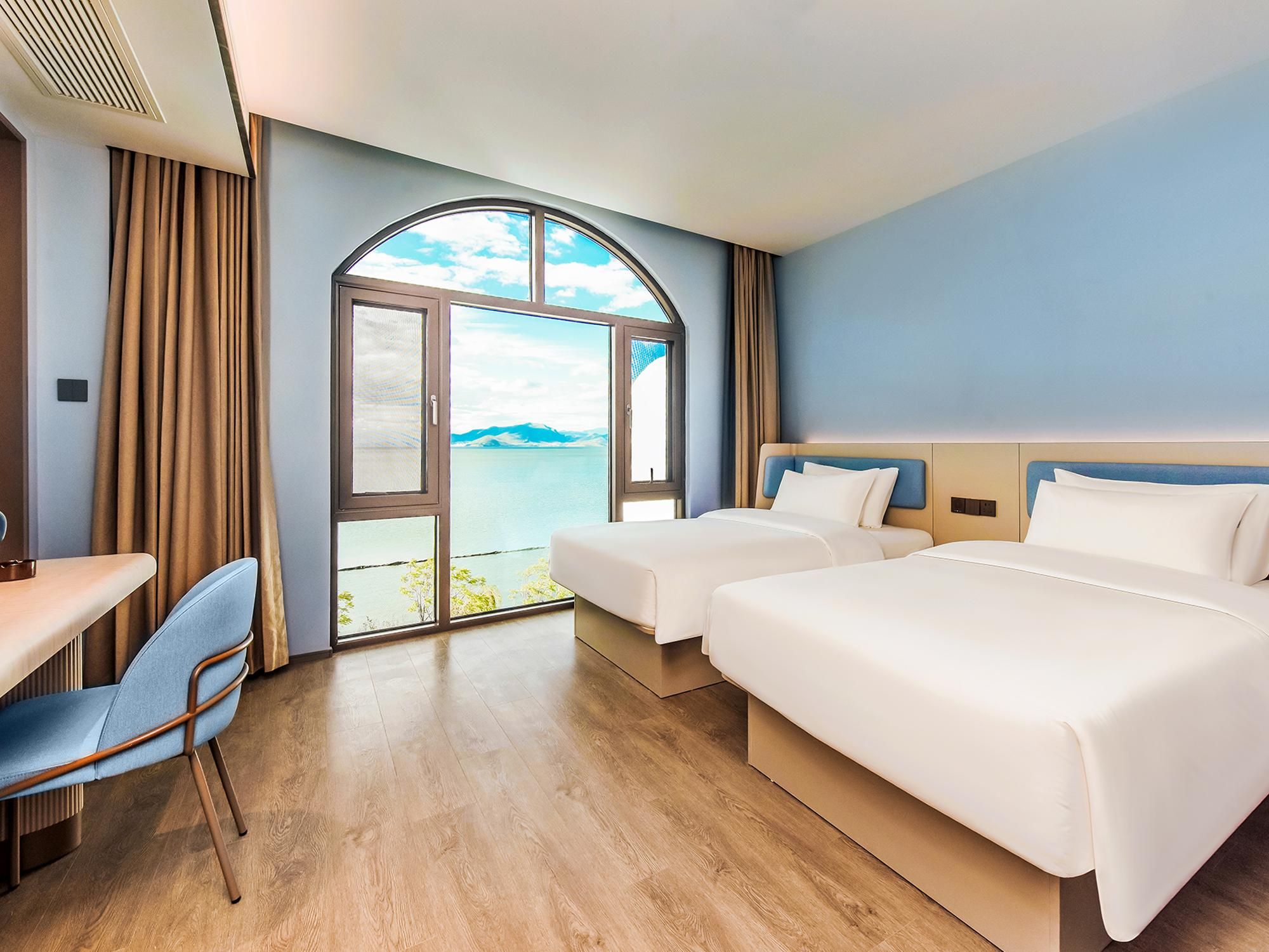 Huazhu - Superior Twin Room, Sea View