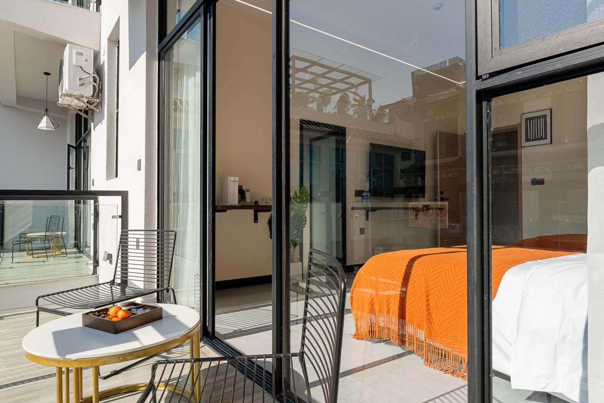 Wuyi Whispering Maple Triple Room 2