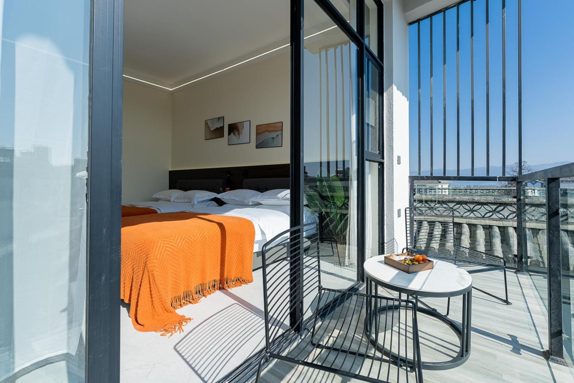 Triple Room with Bathroom