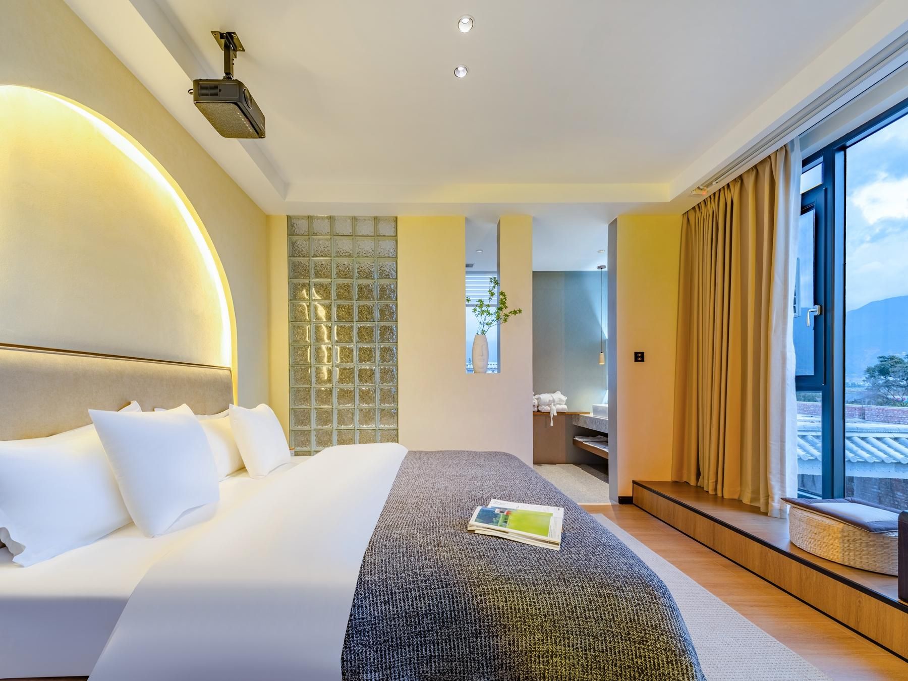 King Room with Balcony