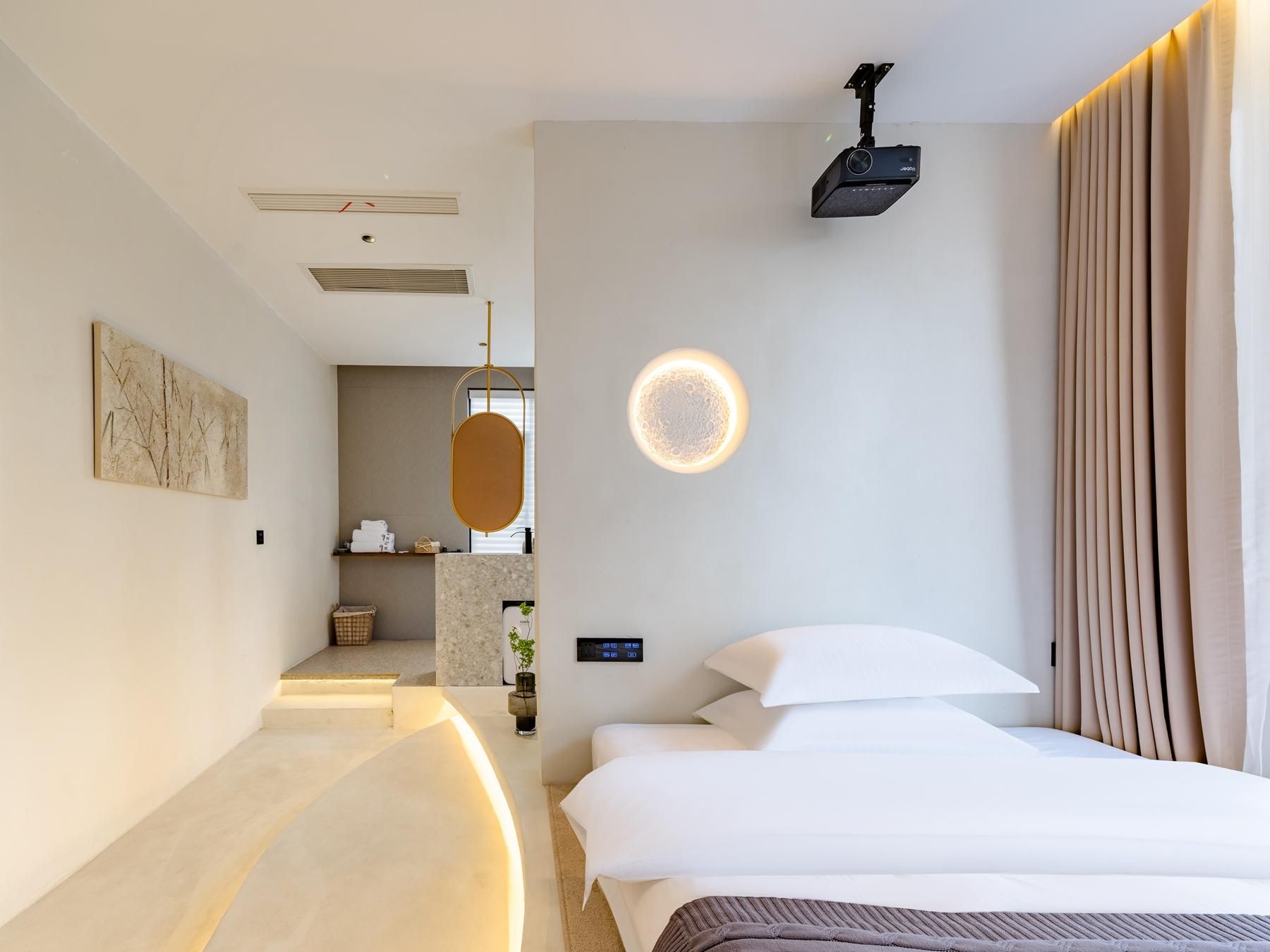 Tatami Queen Room